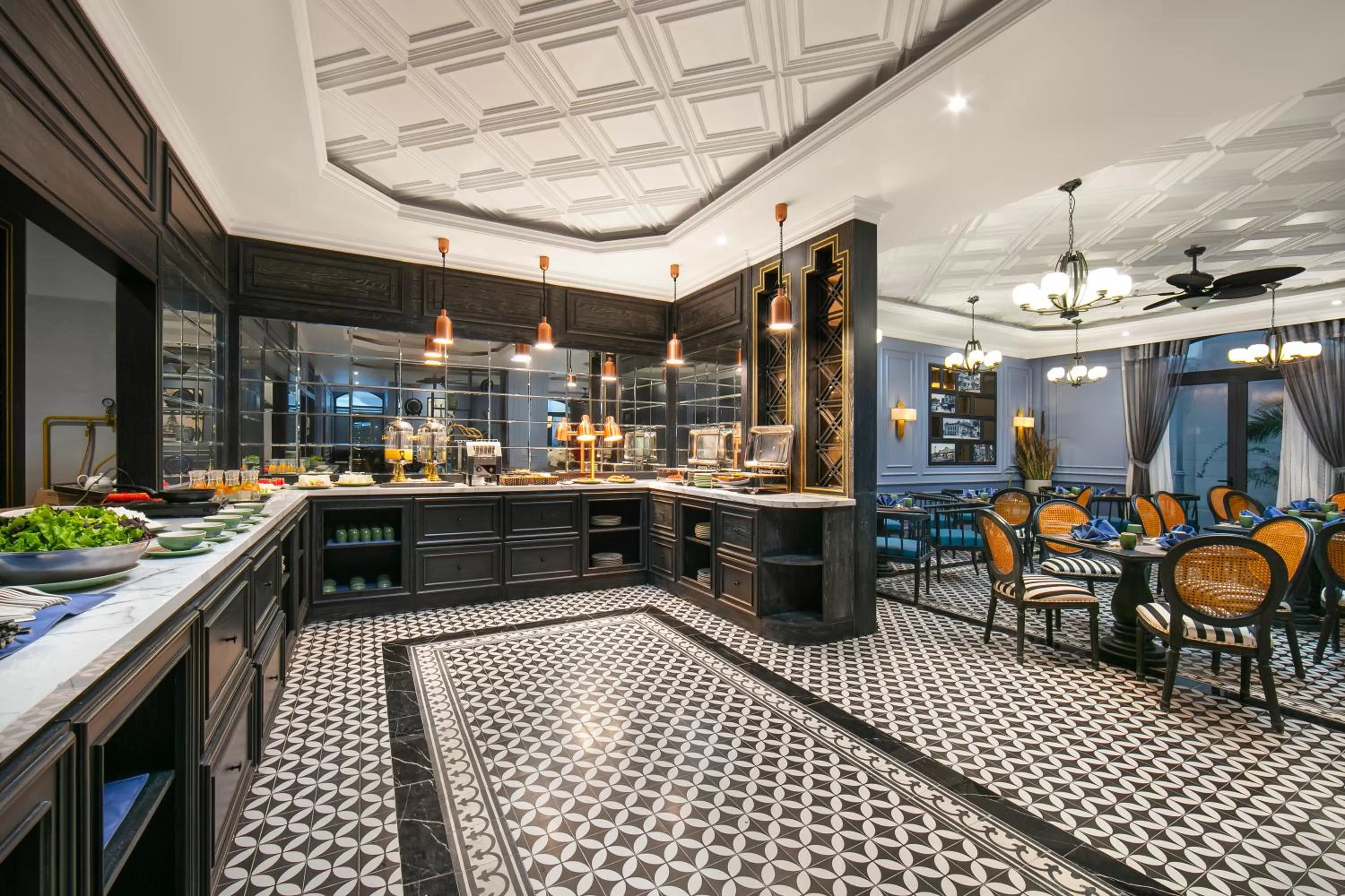 Restaurant/places to eat in The Secret HaLong