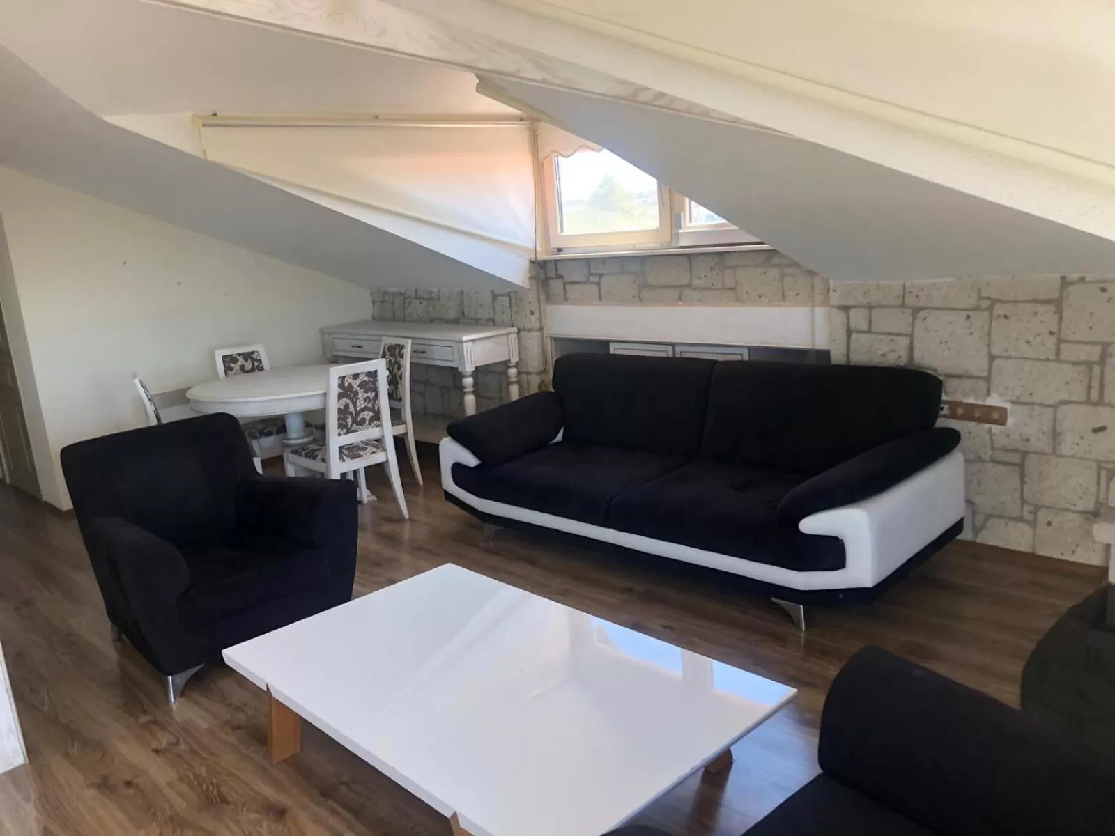 Seating Area in Dolina Hotel