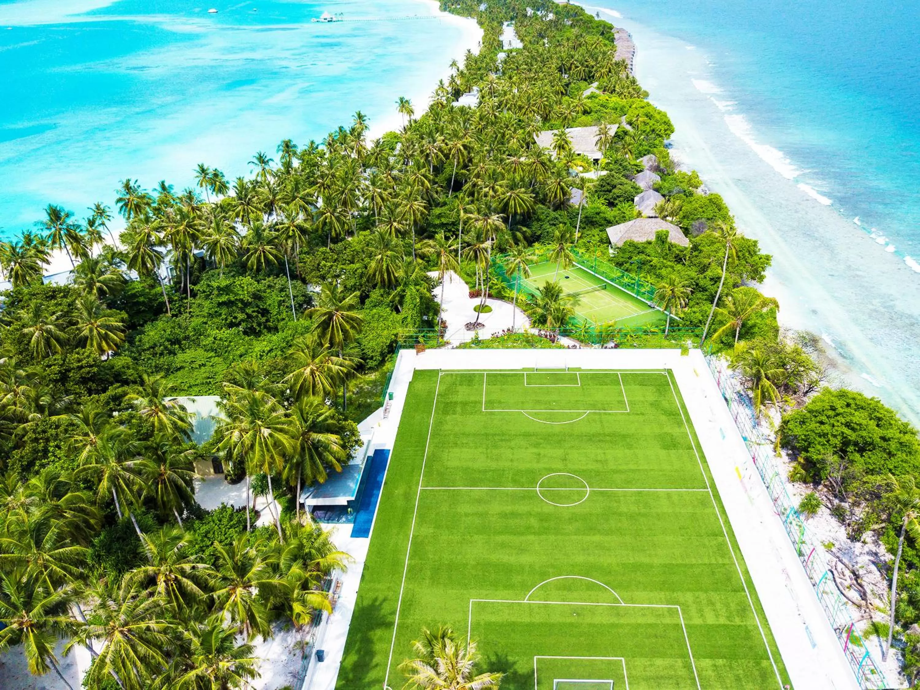 Tennis court in Kandima Maldives