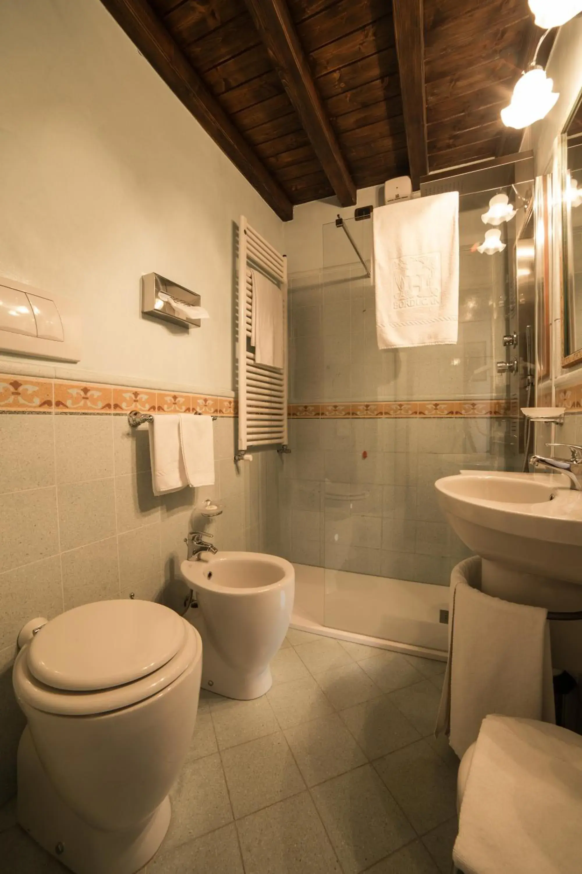 Shower, Bathroom in Al Borducan Romantic Hotel - Adults Only