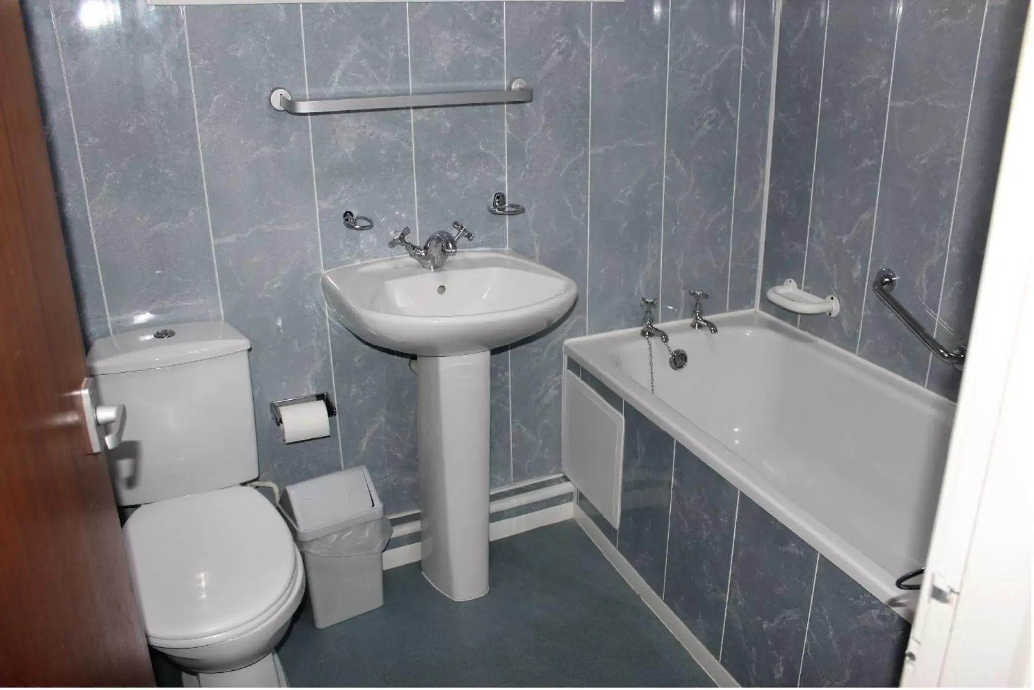 Bathroom in The Premier Lodge