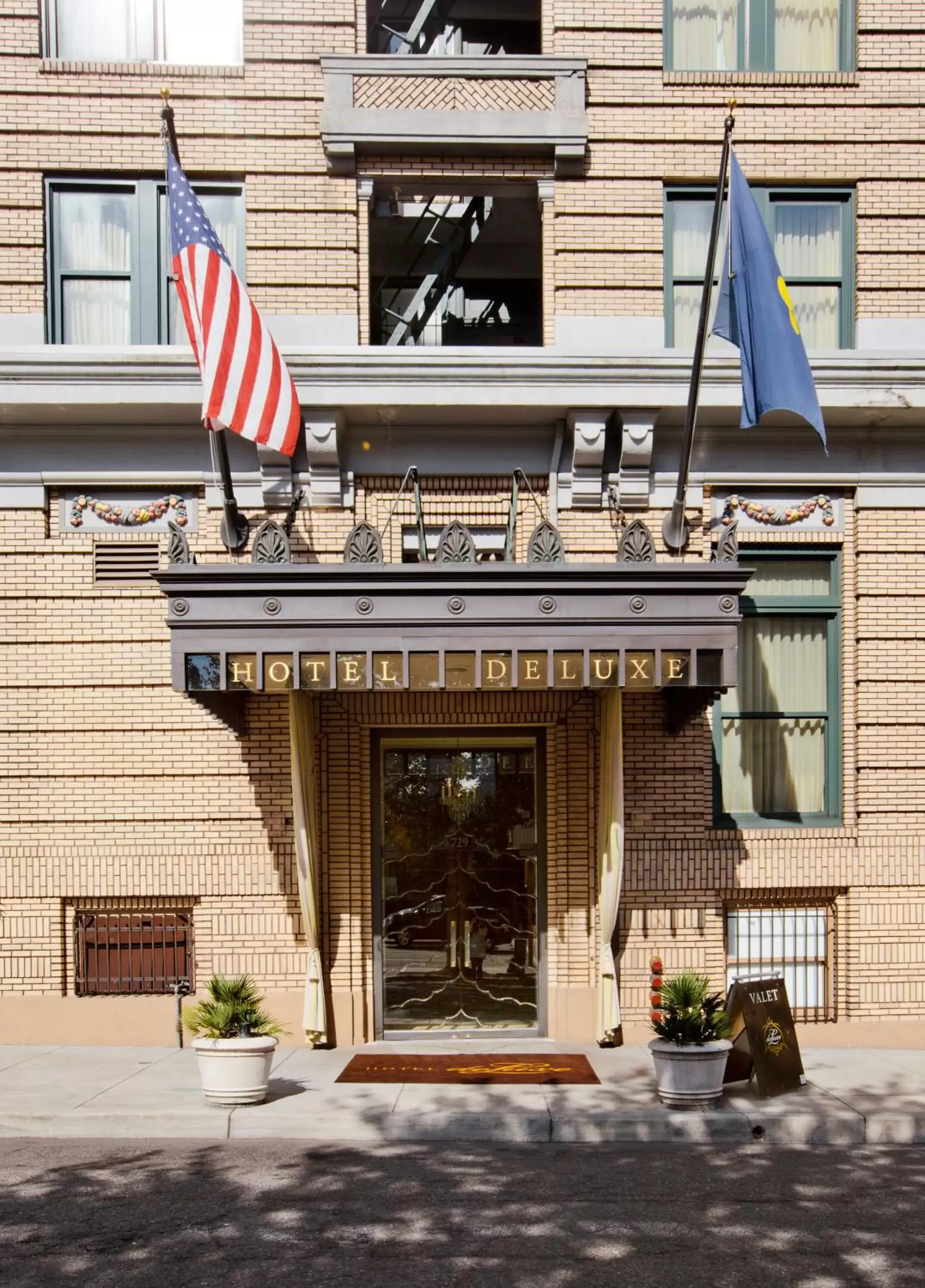 Facade/entrance, Property Building in Hotel DeLuxe, a Provenance Hotel