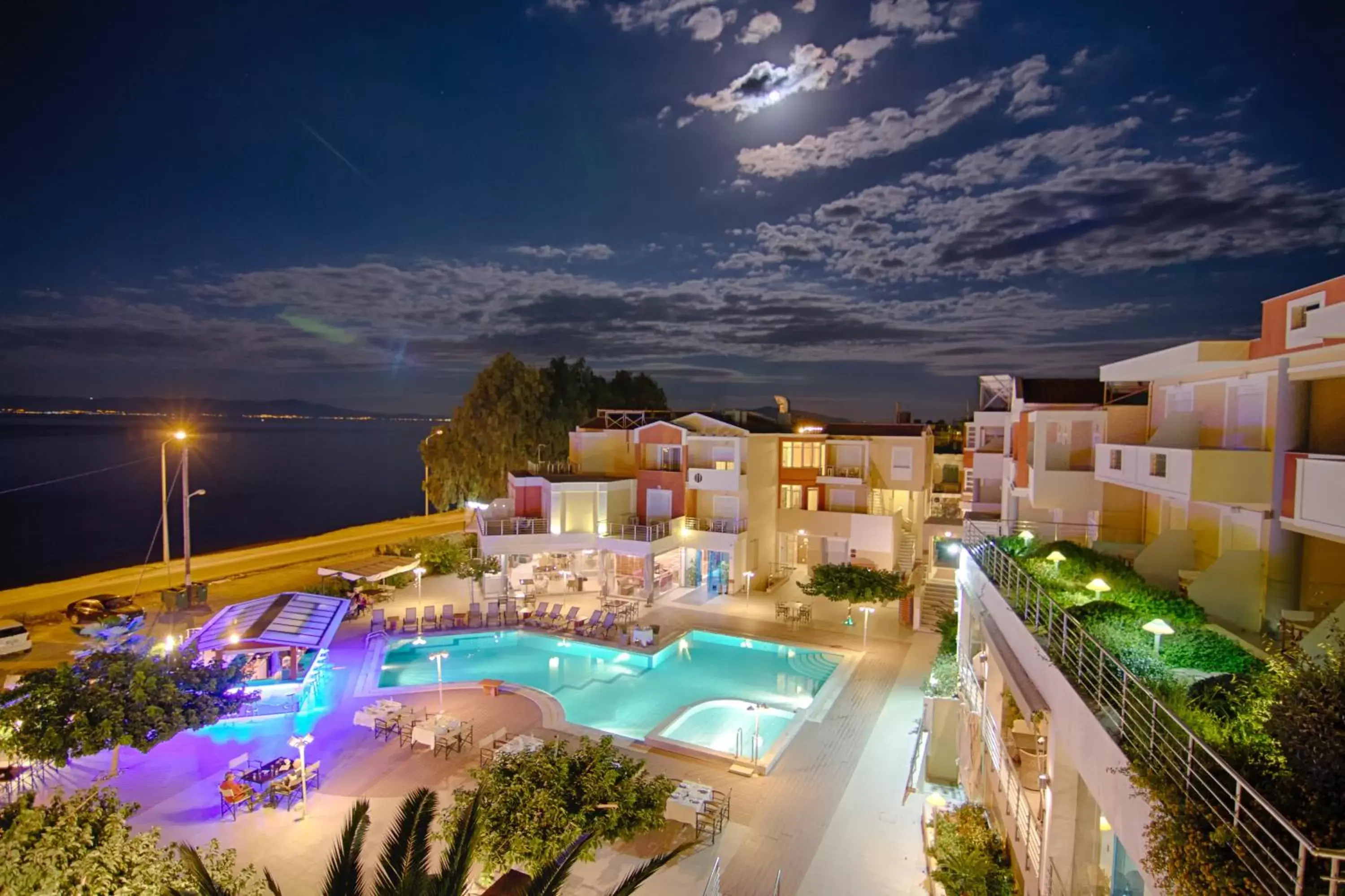 Patio, Pool View in Heliotrope Hotels