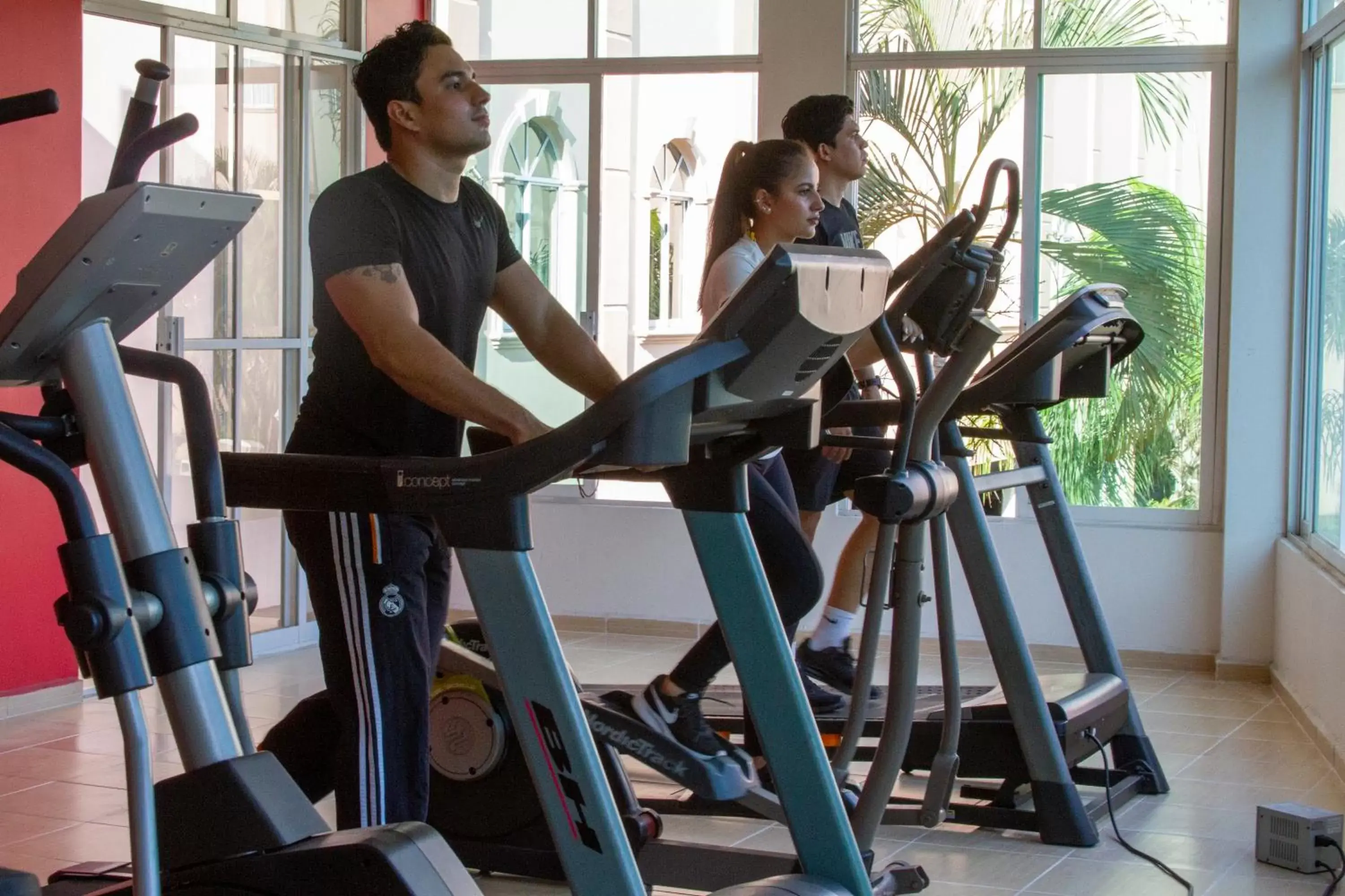 Fitness Center/Facilities in Hotel Baez Paraiso