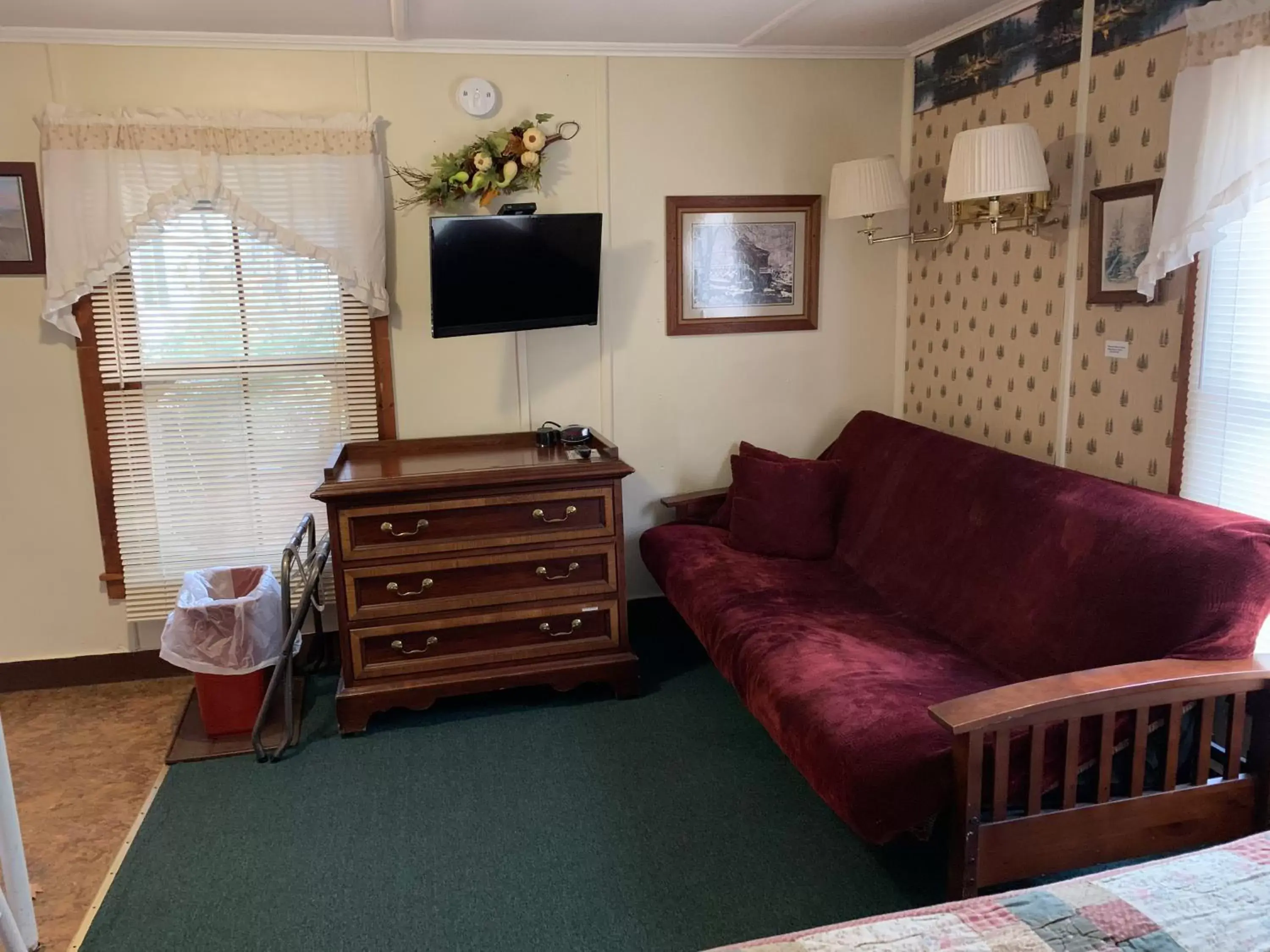 Seating Area in carrollmotel and cottages