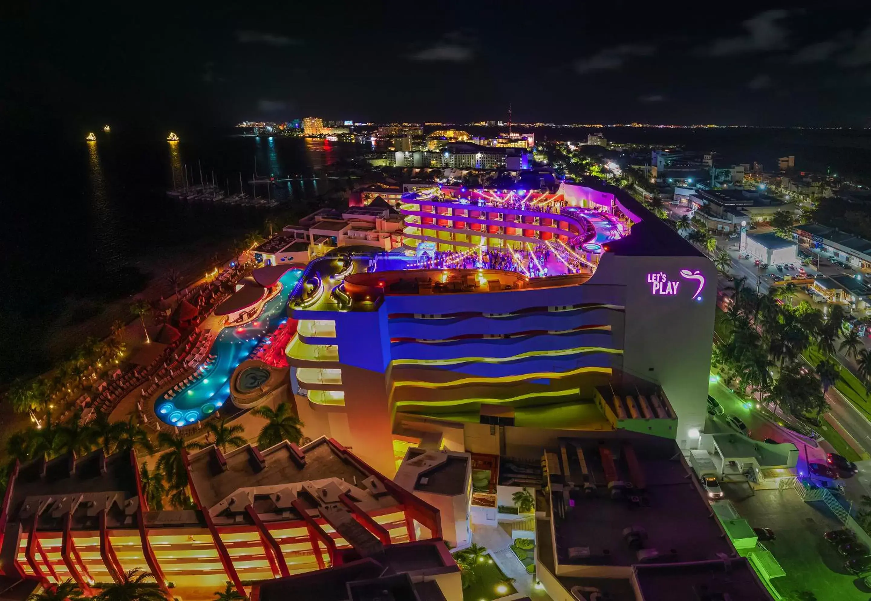 Evening entertainment, Bird's-eye View in Temptation Cancun Resort - All Inclusive - Adults Only