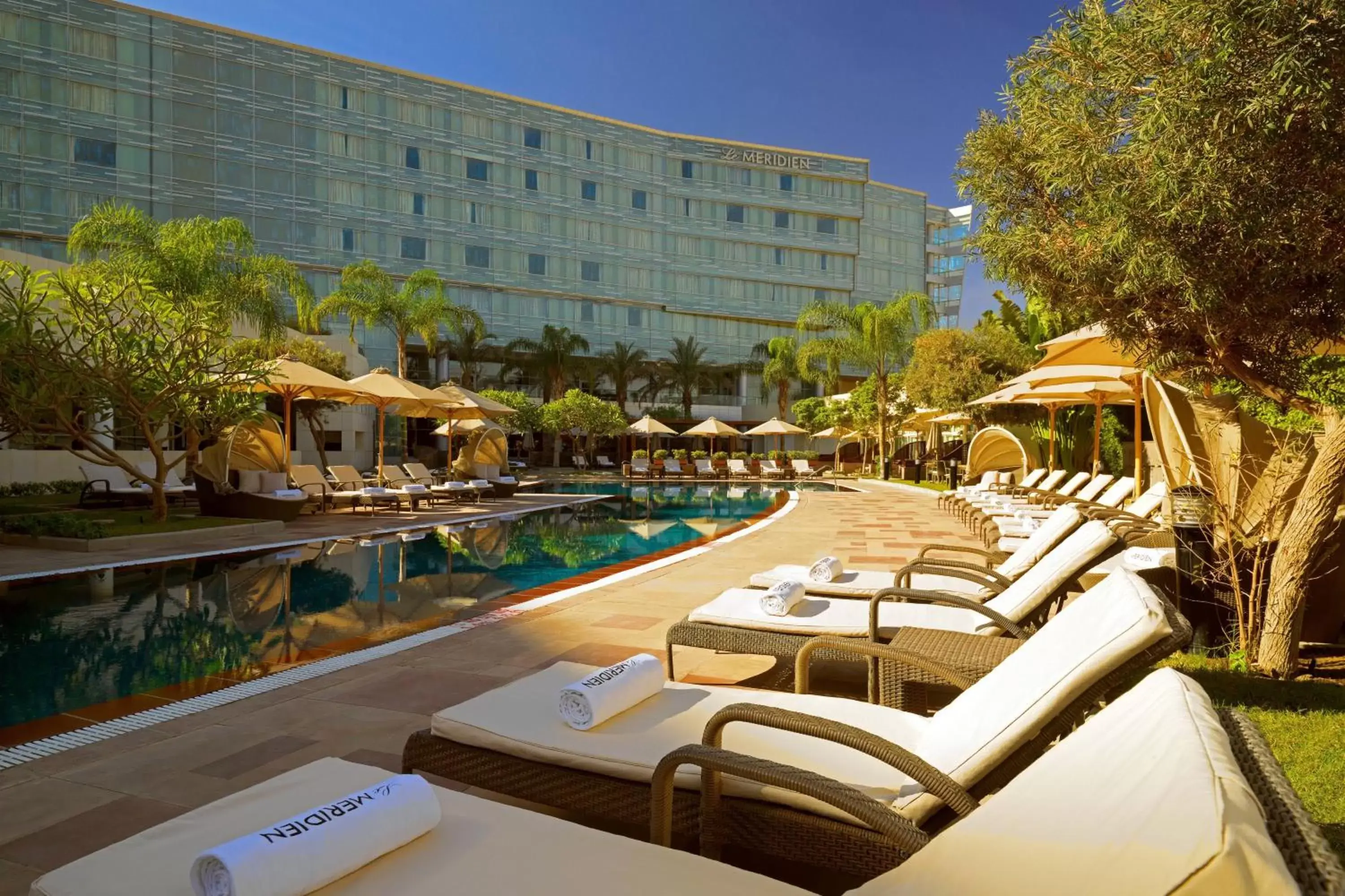 Swimming Pool in Le Meridien Cairo Airport