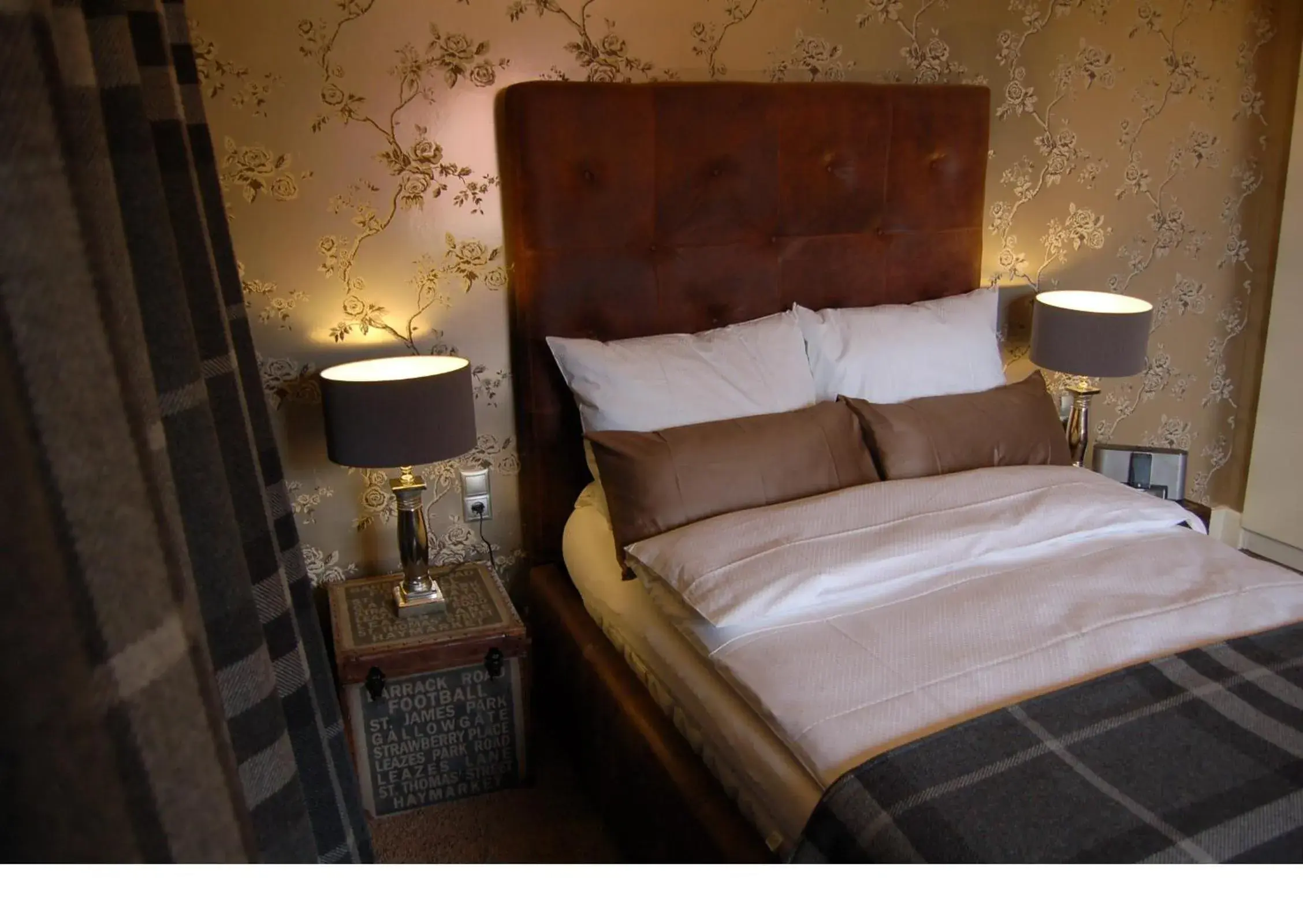 Photo of the whole room, Bed in Boutique-Hotel GEORGES