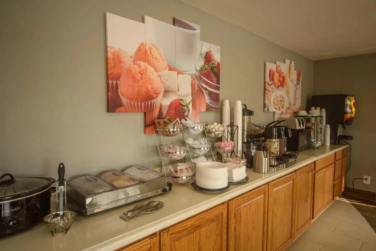 Restaurant/places to eat in Richland Inn