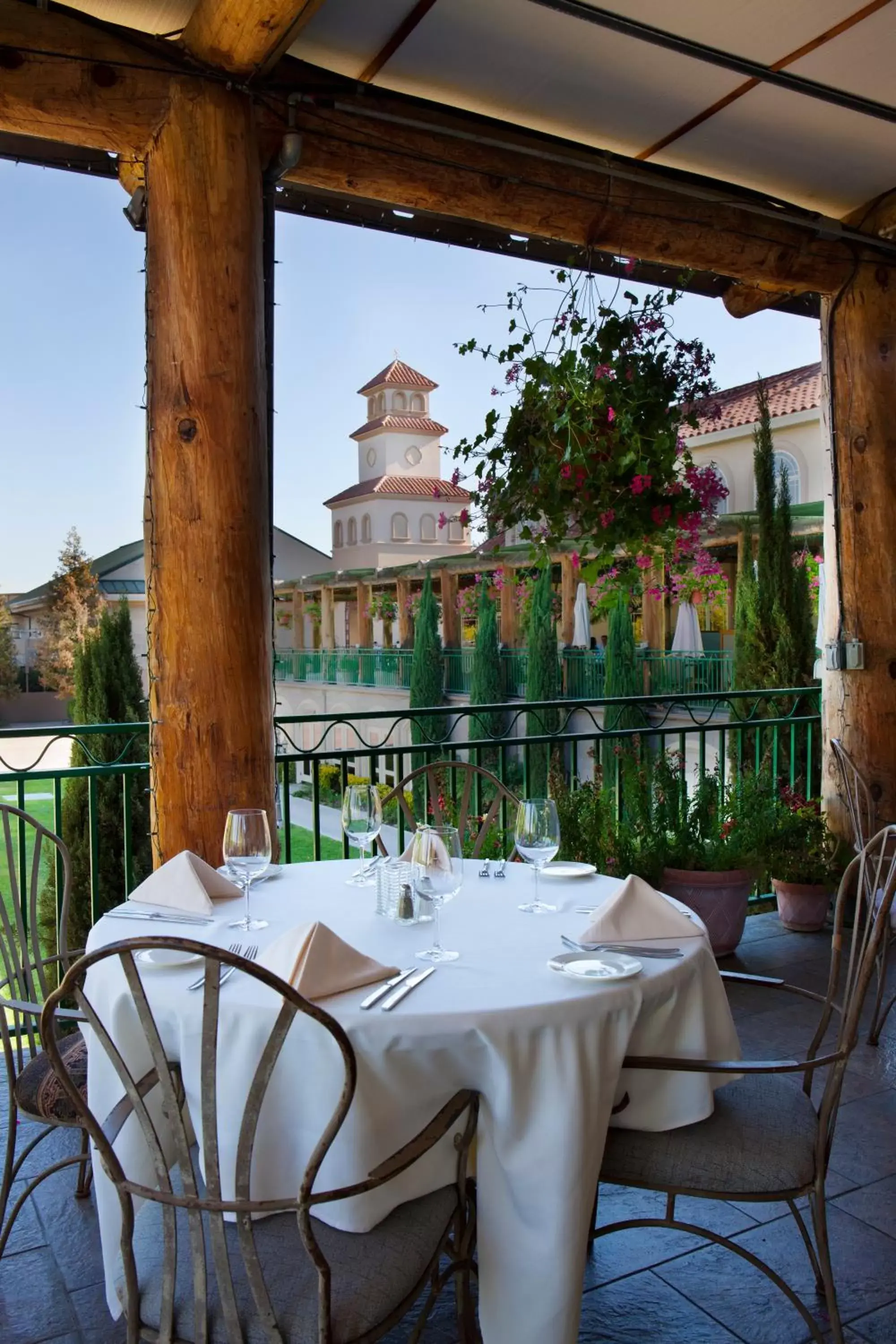 Patio, Restaurant/Places to Eat in South Coast Winery Resort & Spa