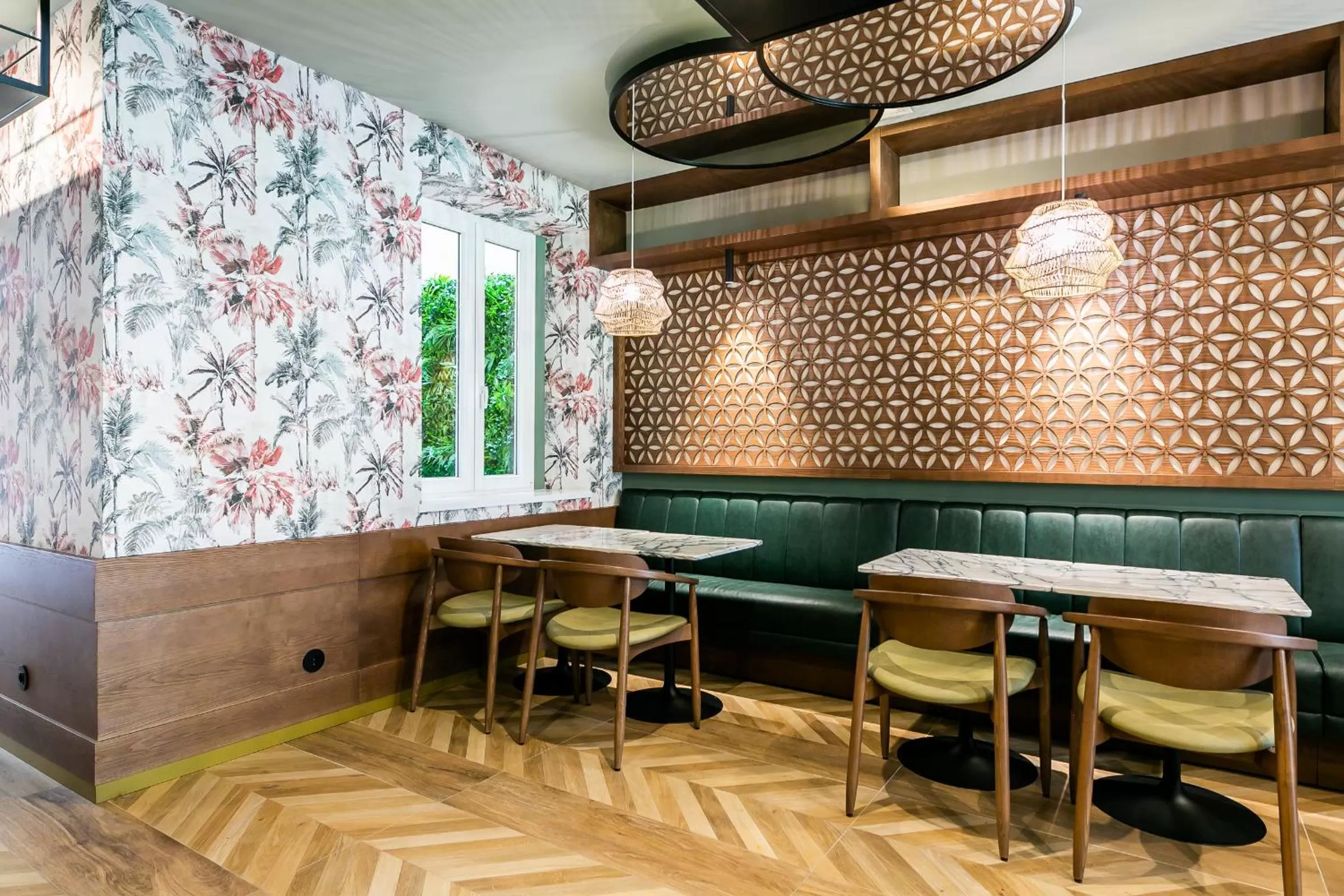 Dining area in LX SoHo Boutique Hotel by RIDAN Hotels