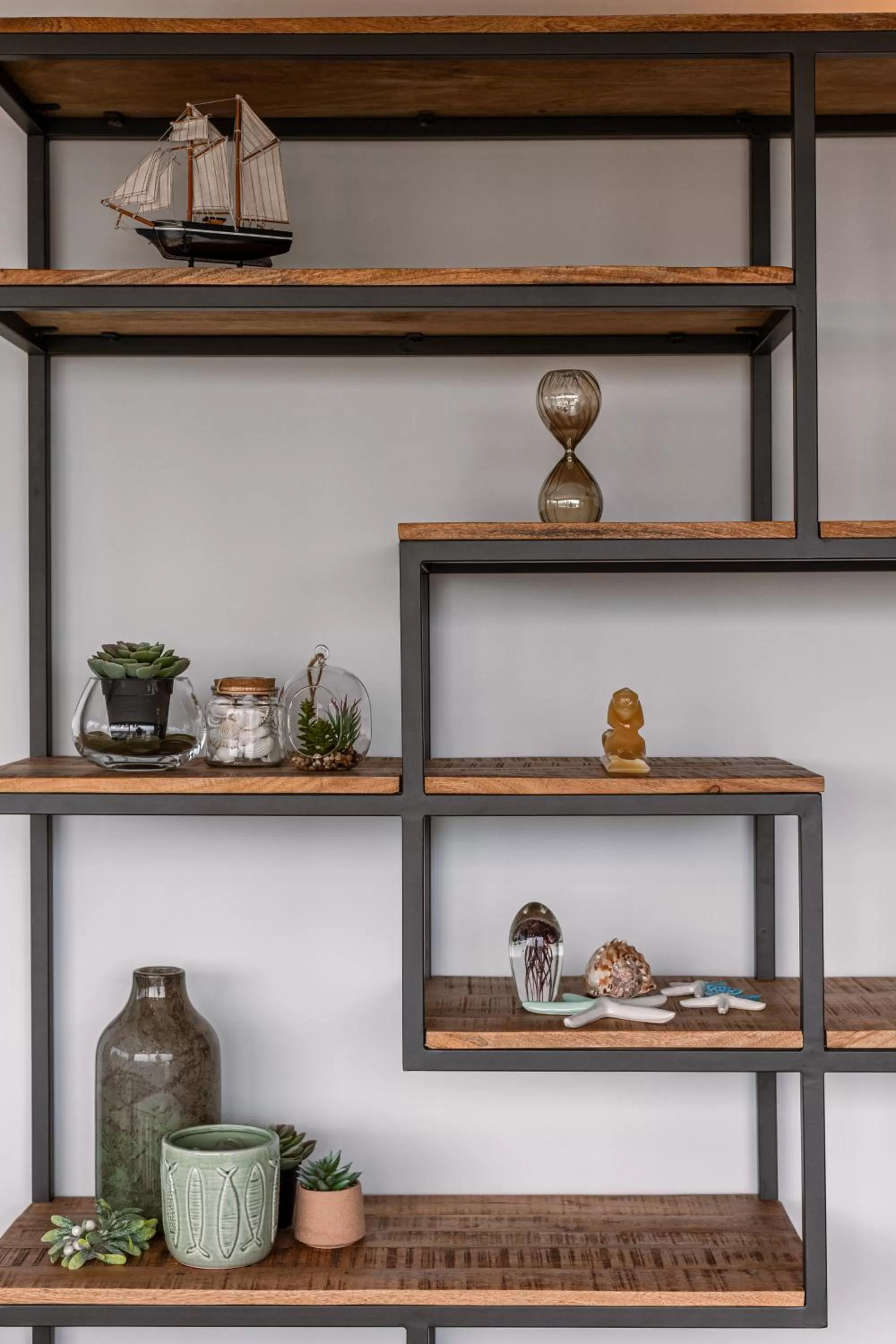 Decorative detail in Whaaw Westende-bad