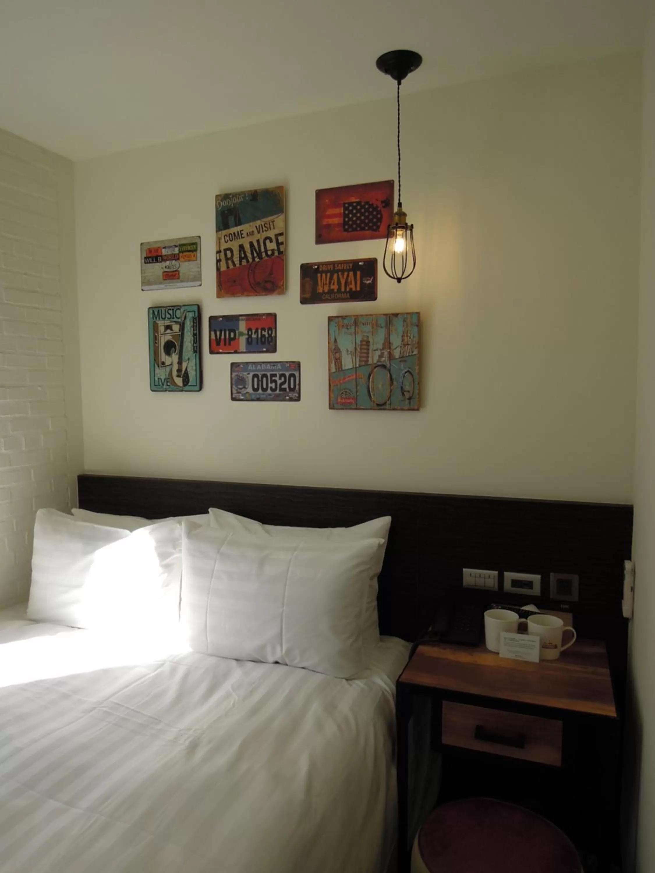 Photo of the whole room, Bed in Re-Change Hotel Taipei