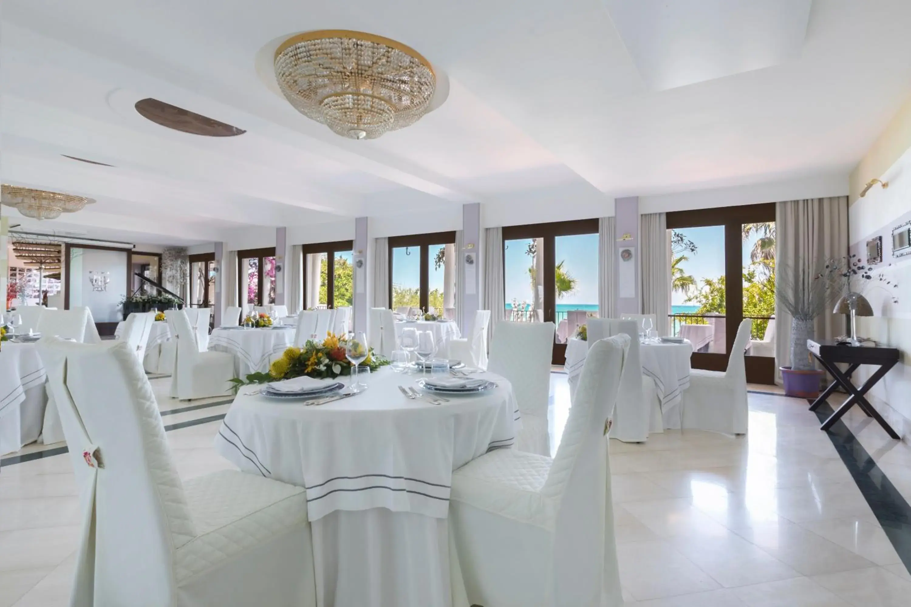 Dining area, Banquet Facilities in Hotel Lido degli Scogli