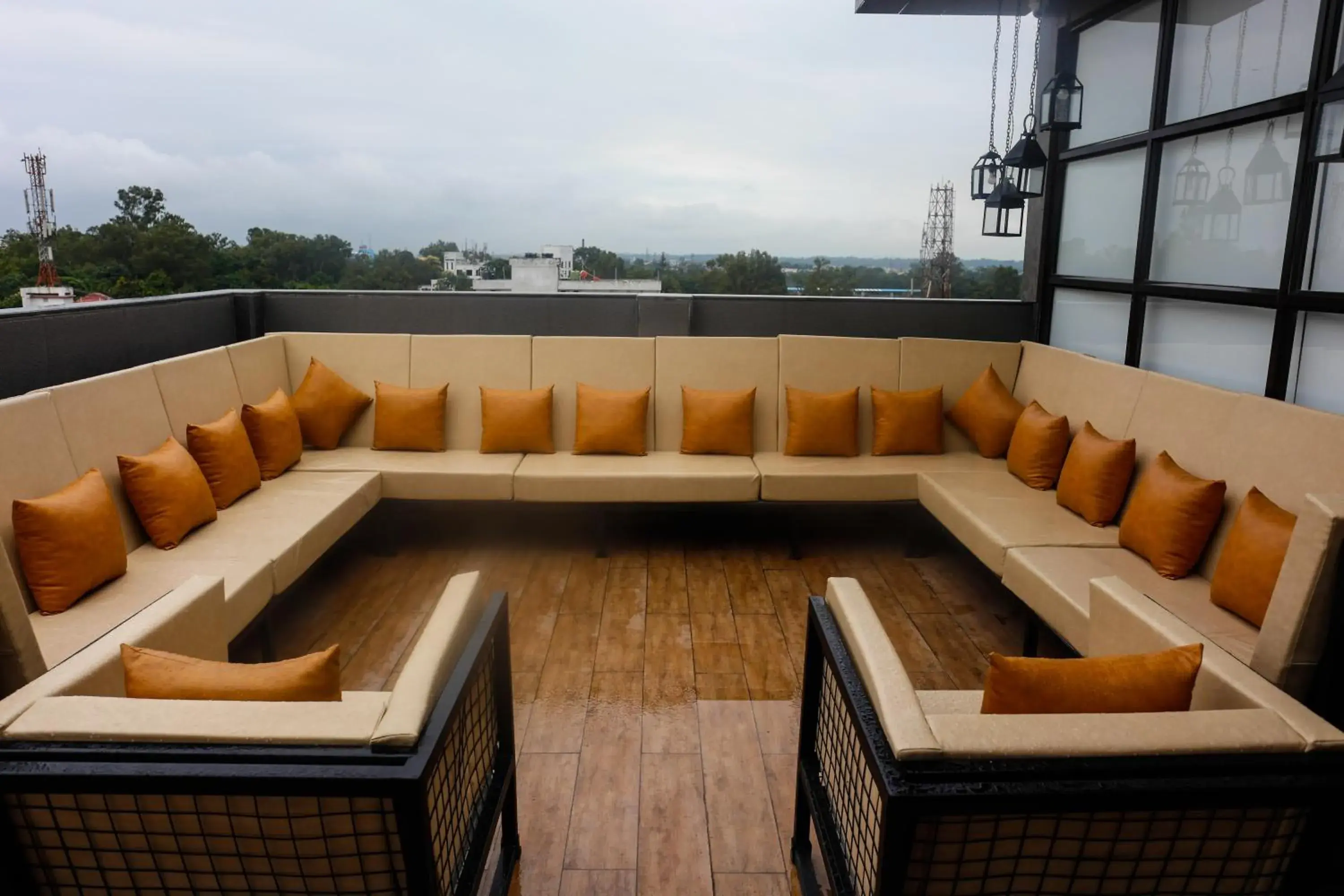 Balcony/Terrace in Capitol Residency