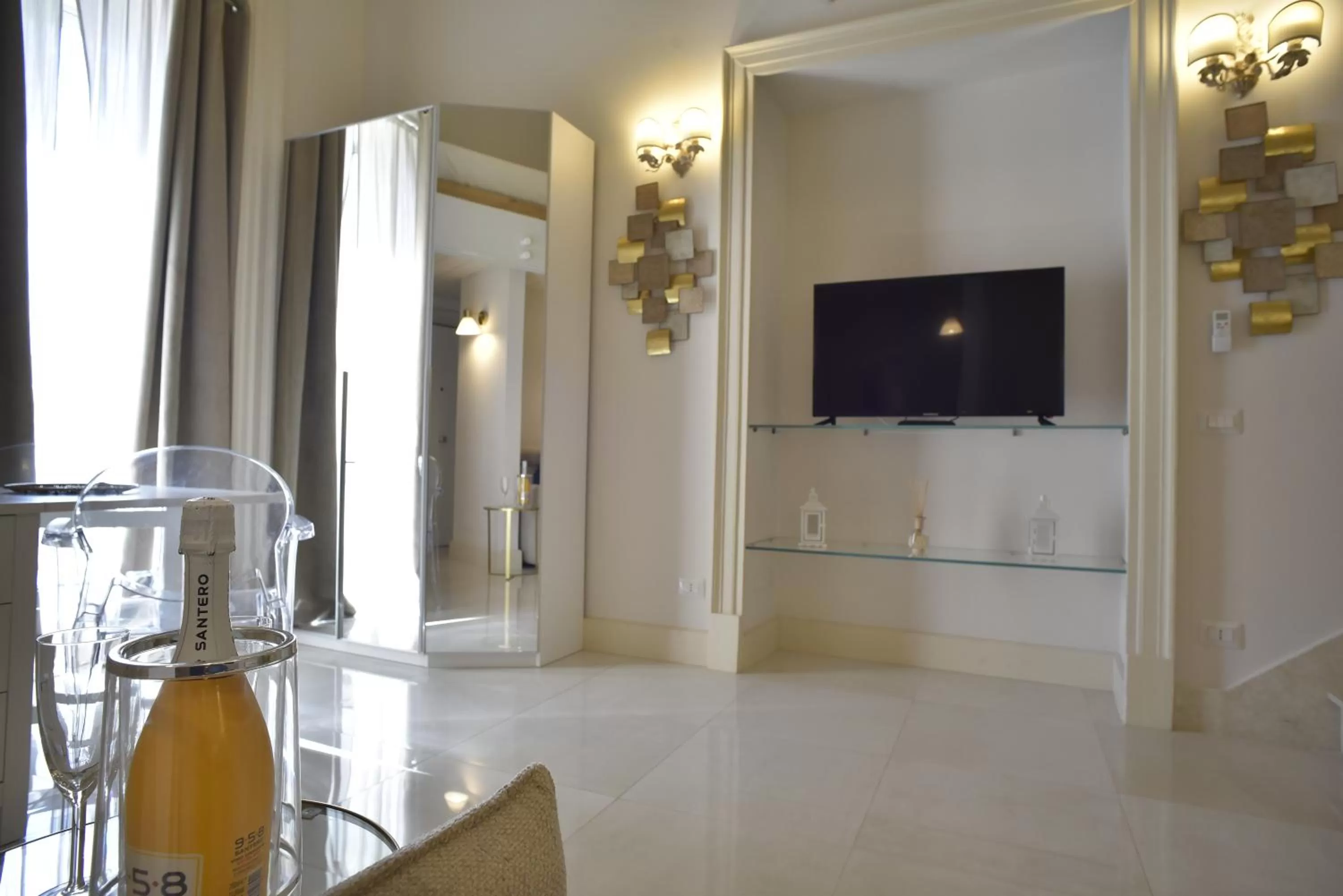 TV and multimedia, TV/Entertainment Center in Home dentro il teatro
