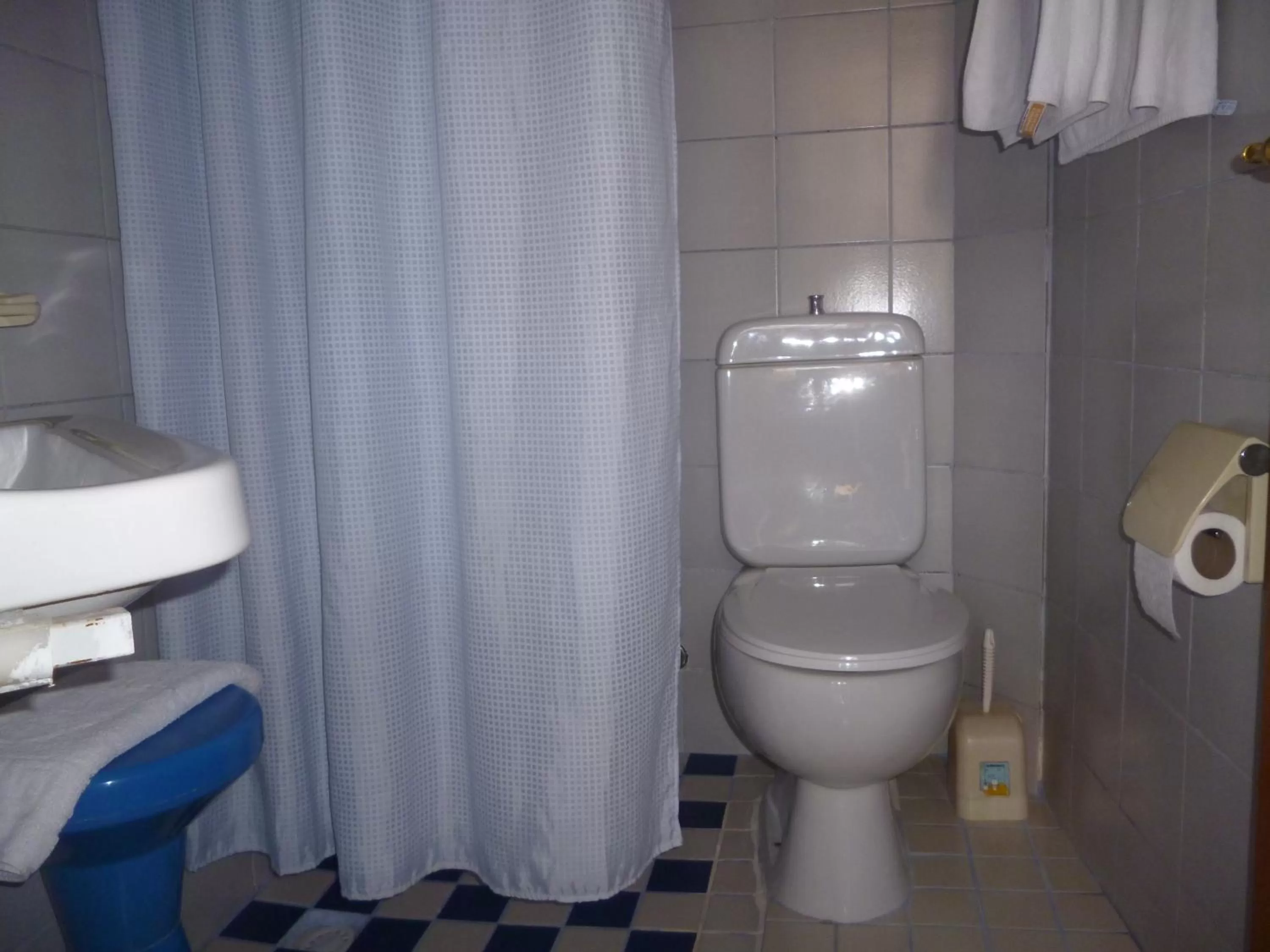 Bathroom in Frankfurt Hotel