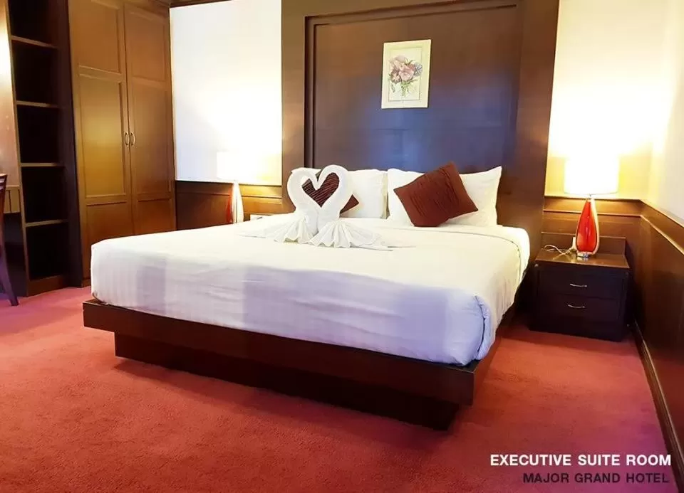 Bed in Major Grand Hotel