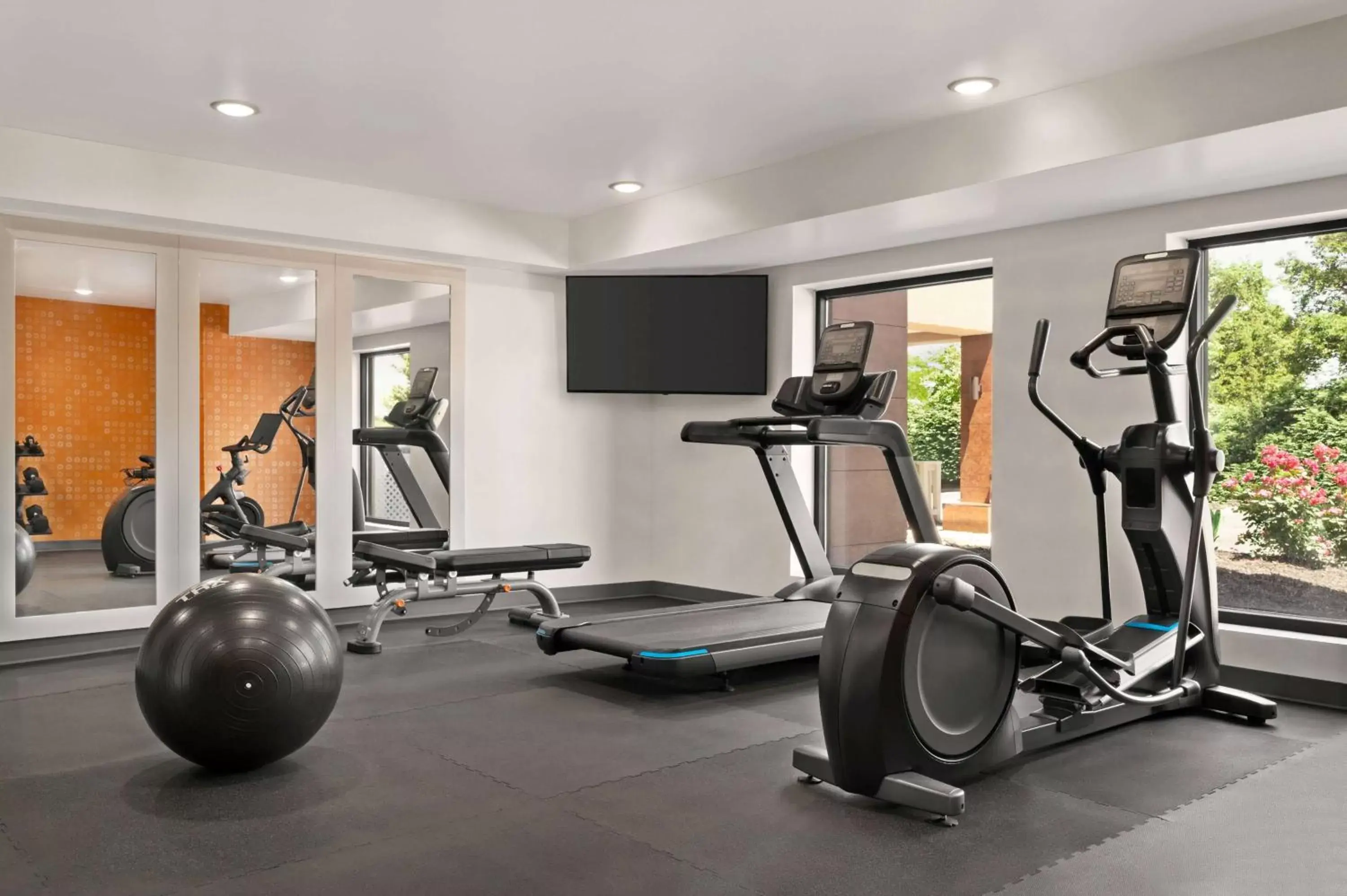 Fitness centre/facilities, Fitness Center/Facilities in La Quinta Inn by Wyndham Columbus Dublin