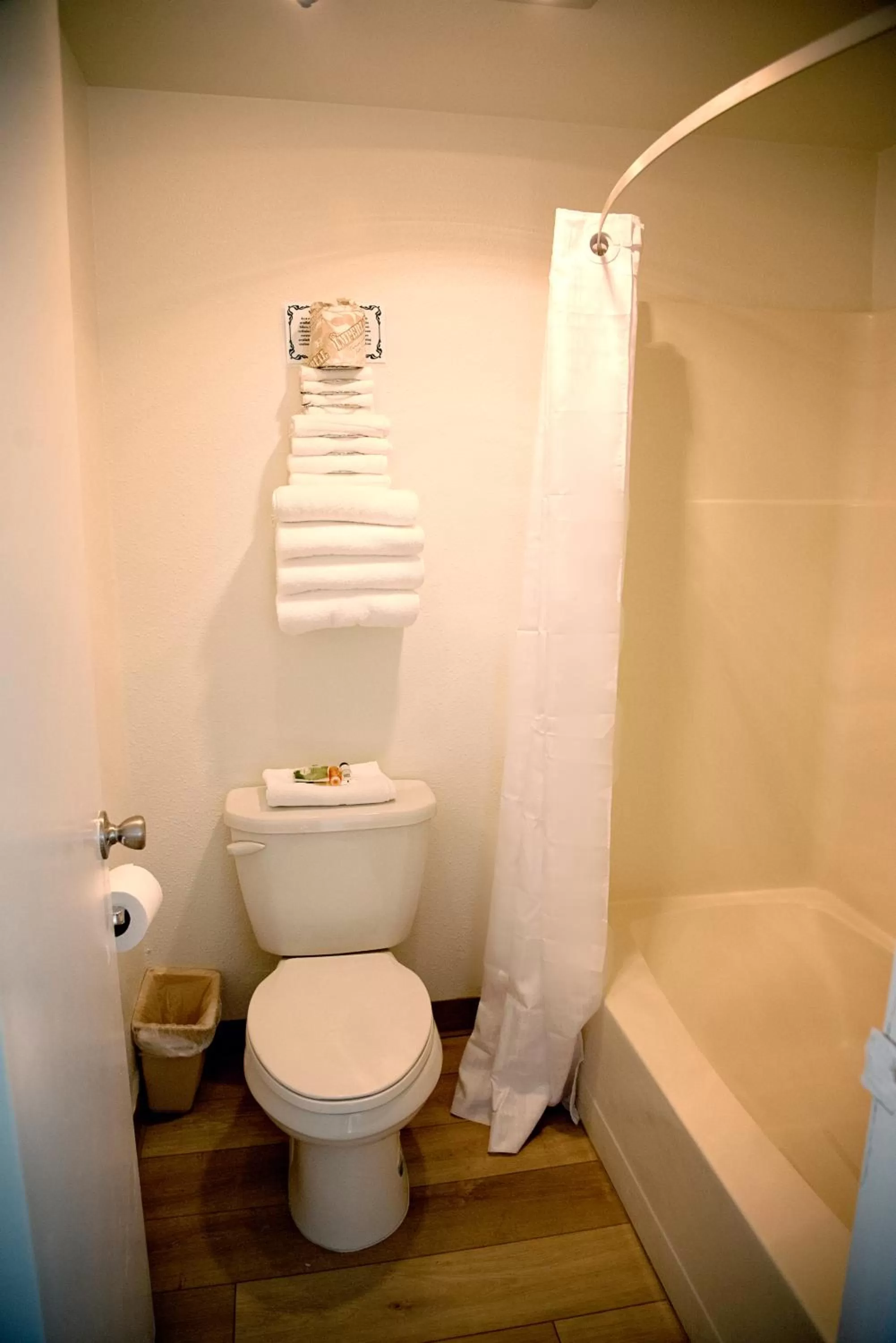 Bathroom in The Virginian Inn Moab Downtown