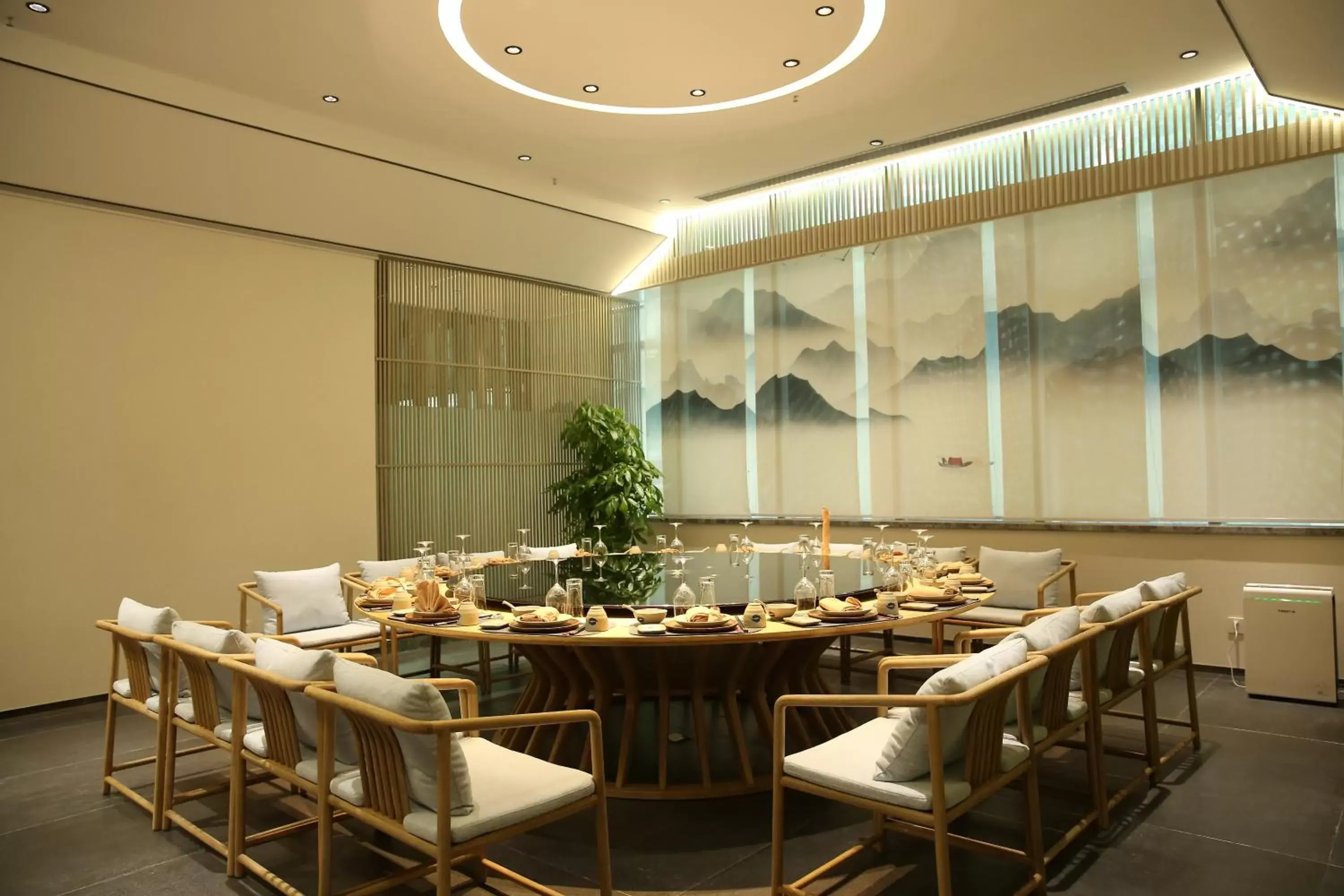 Restaurant/Places to Eat in Holiday Inn Shenzhen Donghua, an IHG Hotel