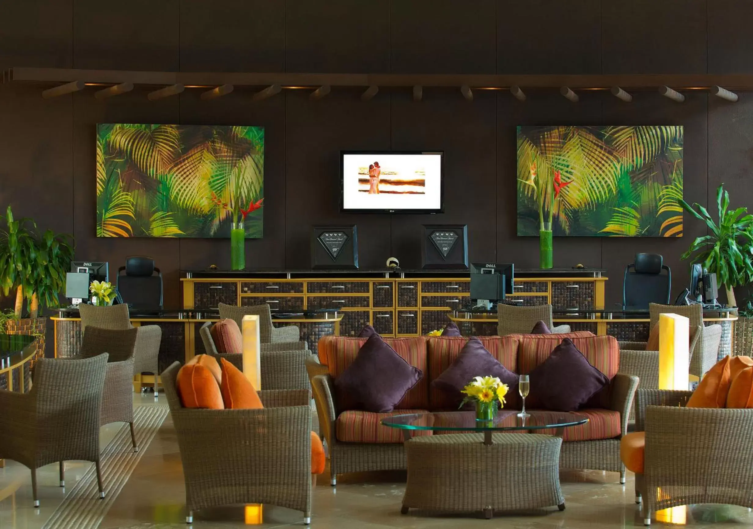 Facade/entrance in Sunset Plaza Beach Resort Puerto Vallarta All Inclusive Facade/entrance in Sunset Plaza Beach Resort Puerto Vallarta All Inclusive