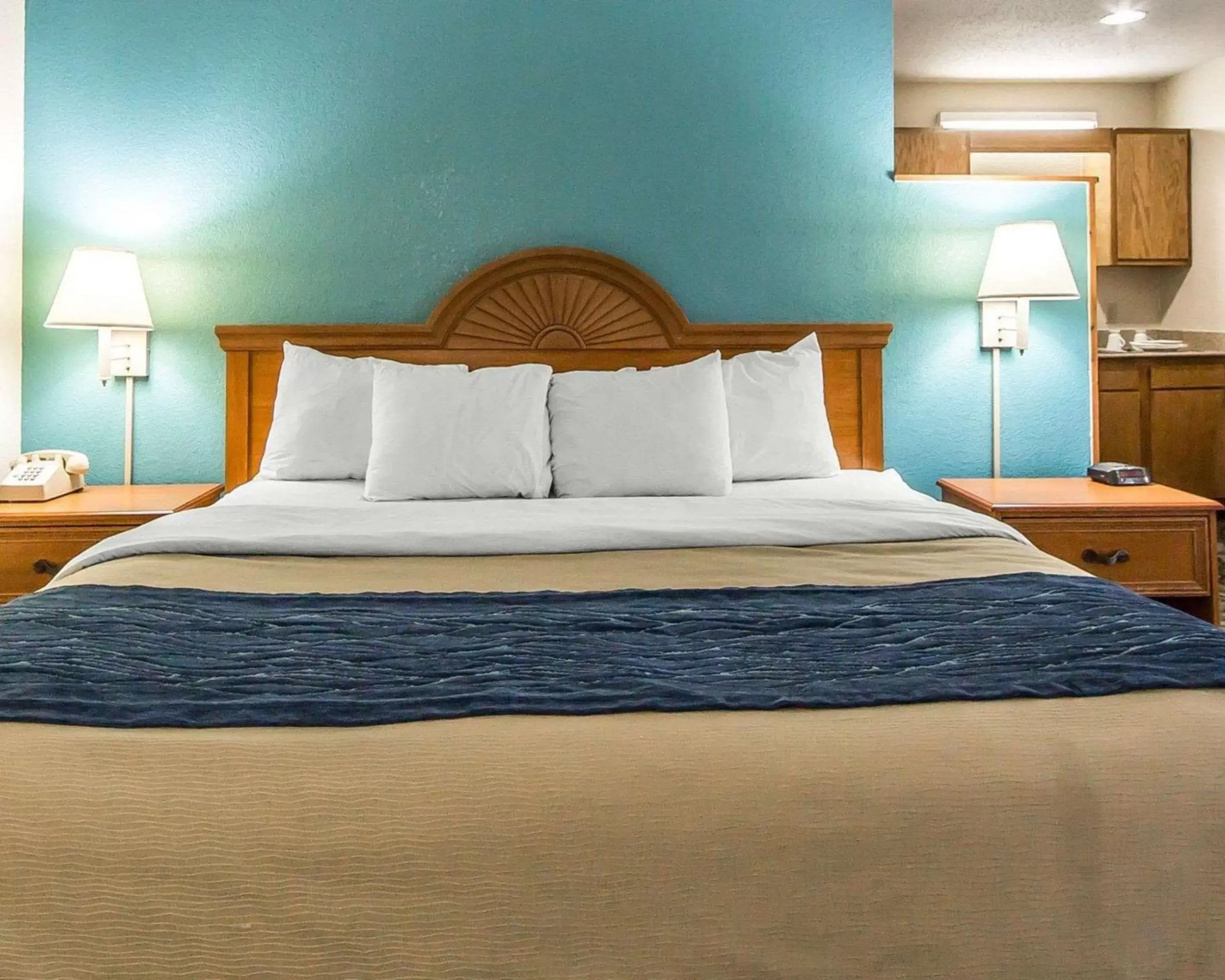 Photo of the whole room, Bed in Quality Inn & Suites Photo of the whole room, Bed in Quality Inn & Suites