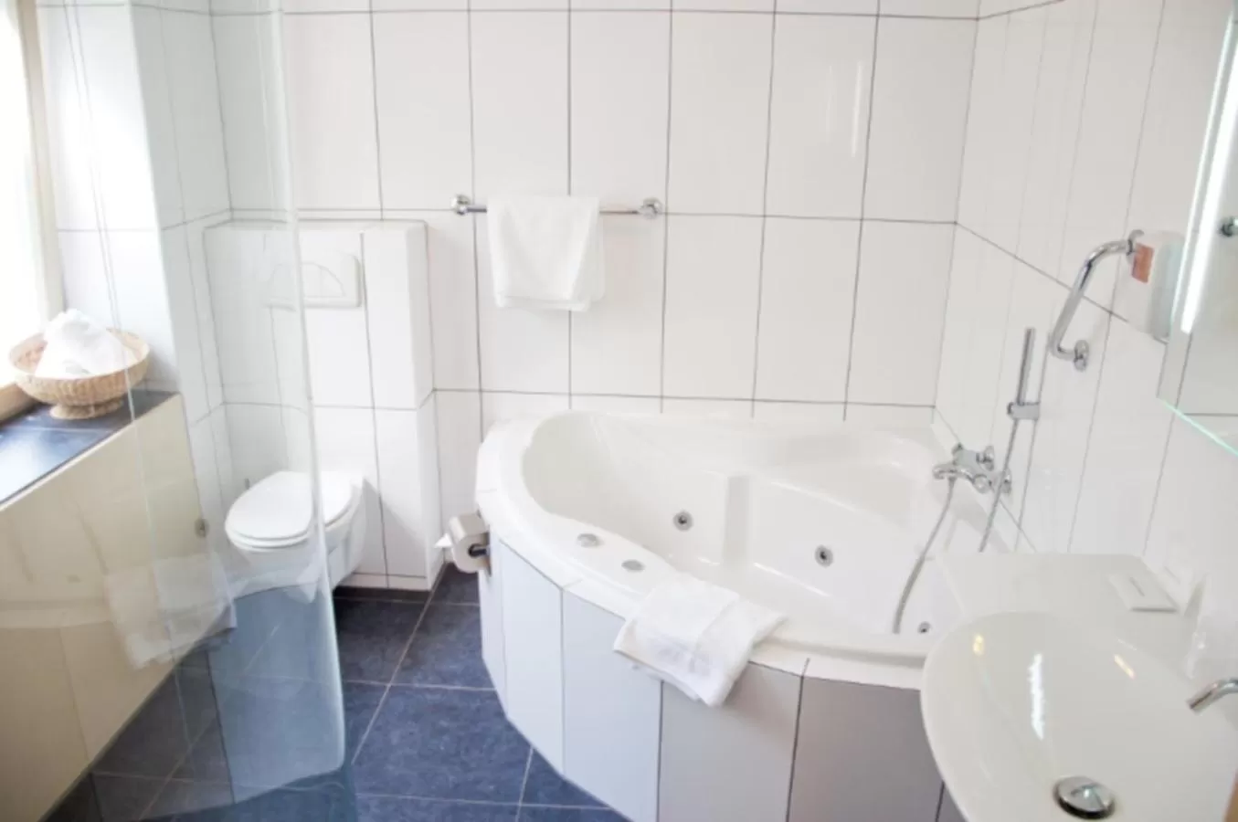 Shower in Parkhotel Mastbosch Breda