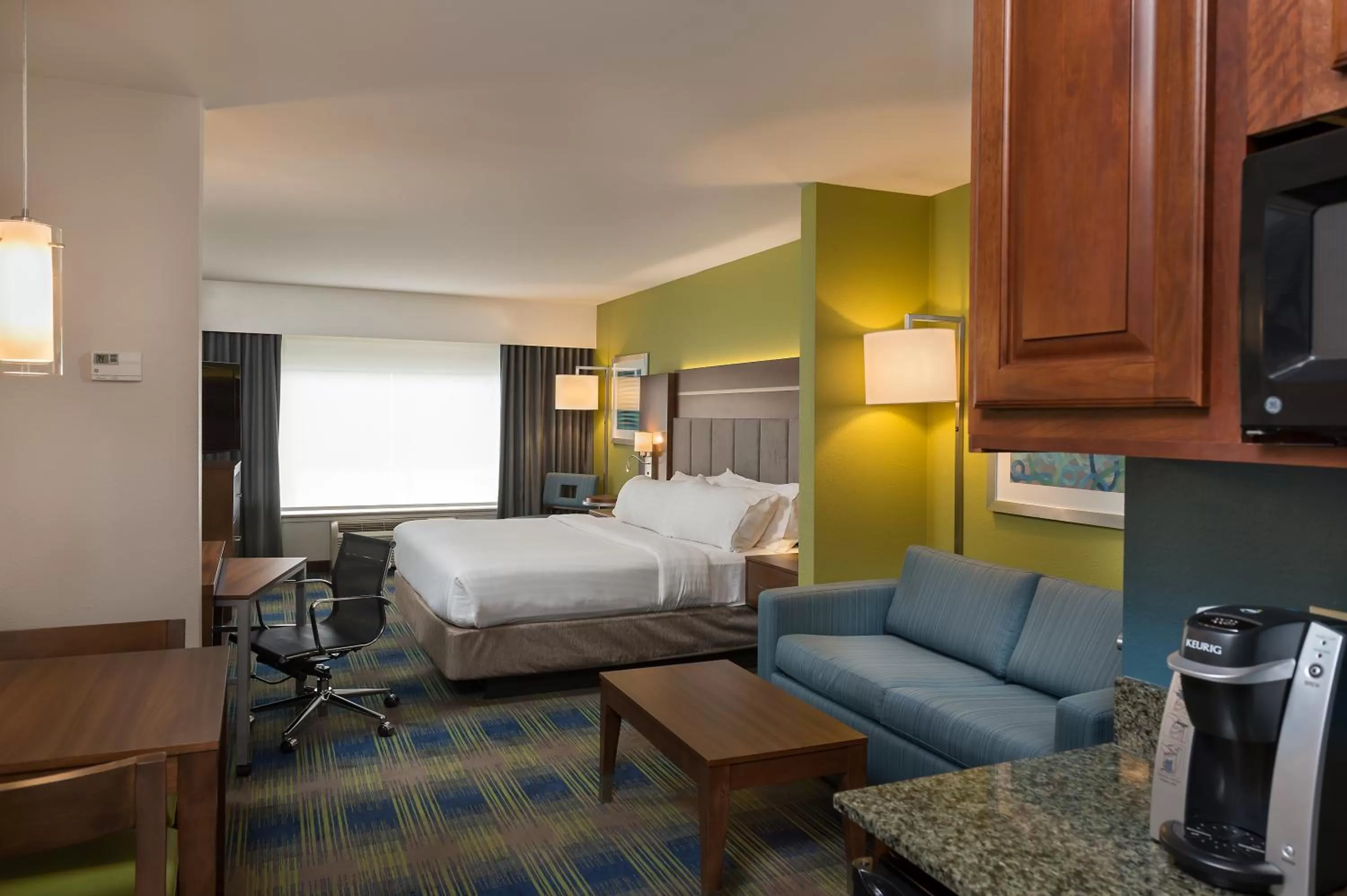 Photo of the whole room, Bed in Holiday Inn Express Hotel & Suites Clifton Park by IHG
