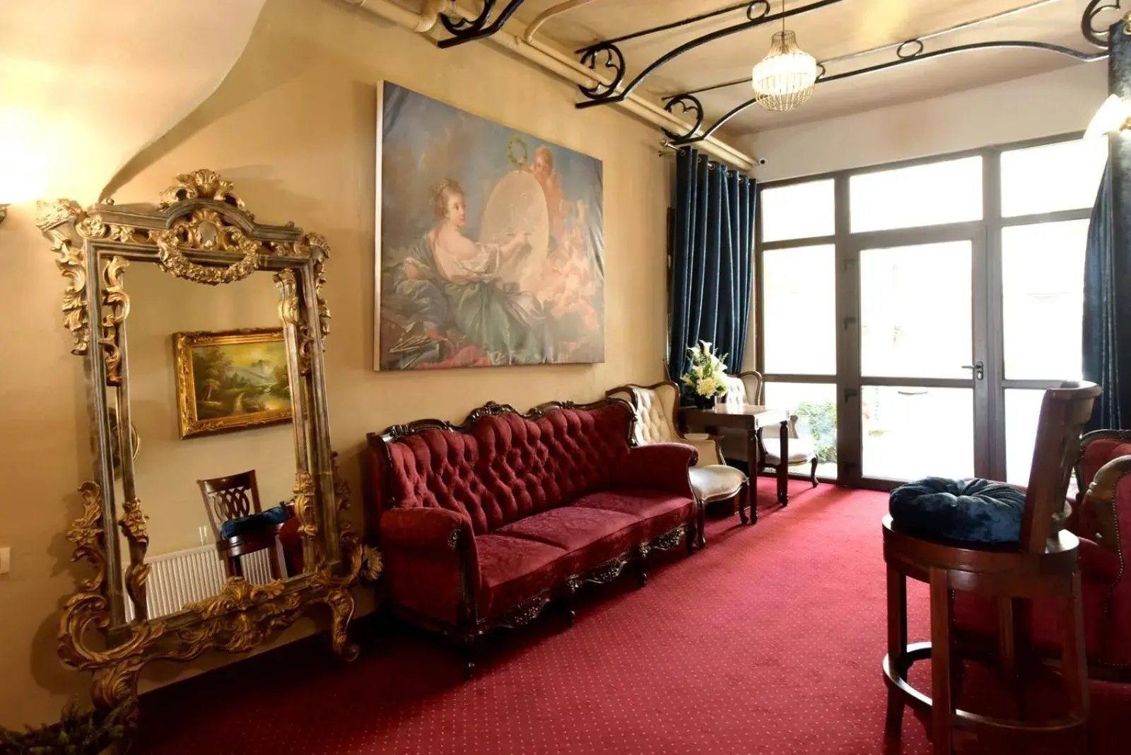 Seating Area in Safrano Palace