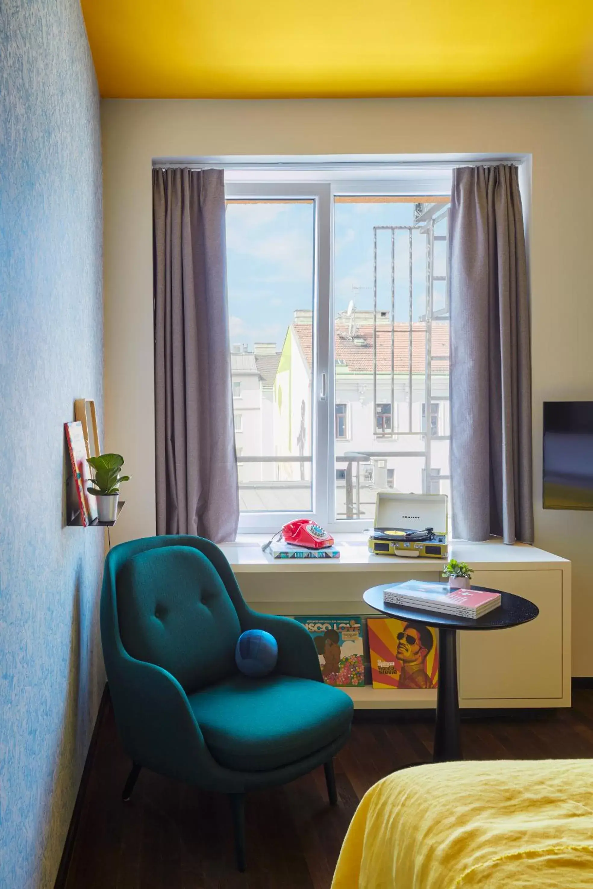 Seating Area in Max Brown Hotel 7th District, part of Sircle Collection