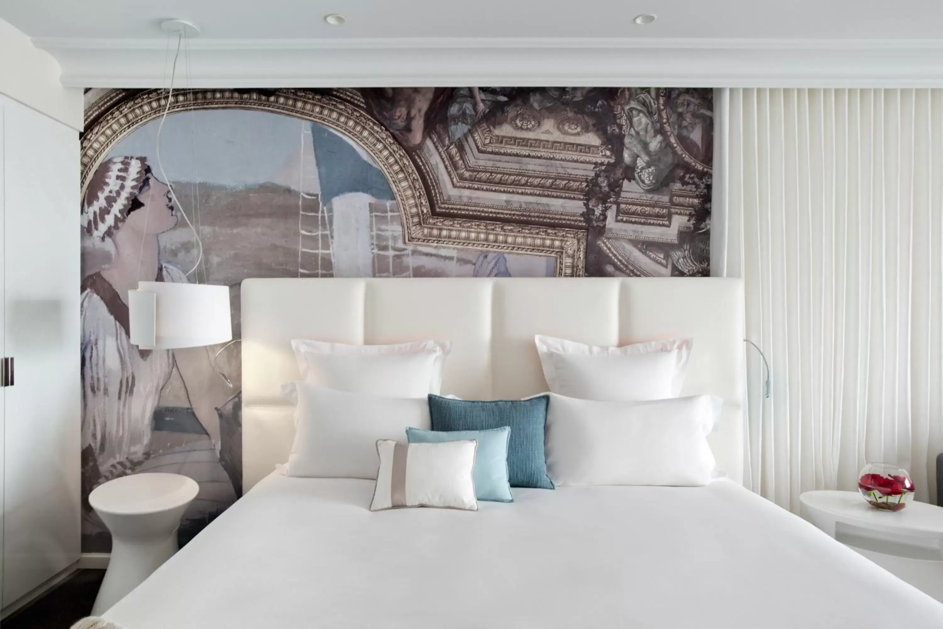 Bedroom, Bed in Cures Marines Hotel & Spa Trouville - MGallery Collection