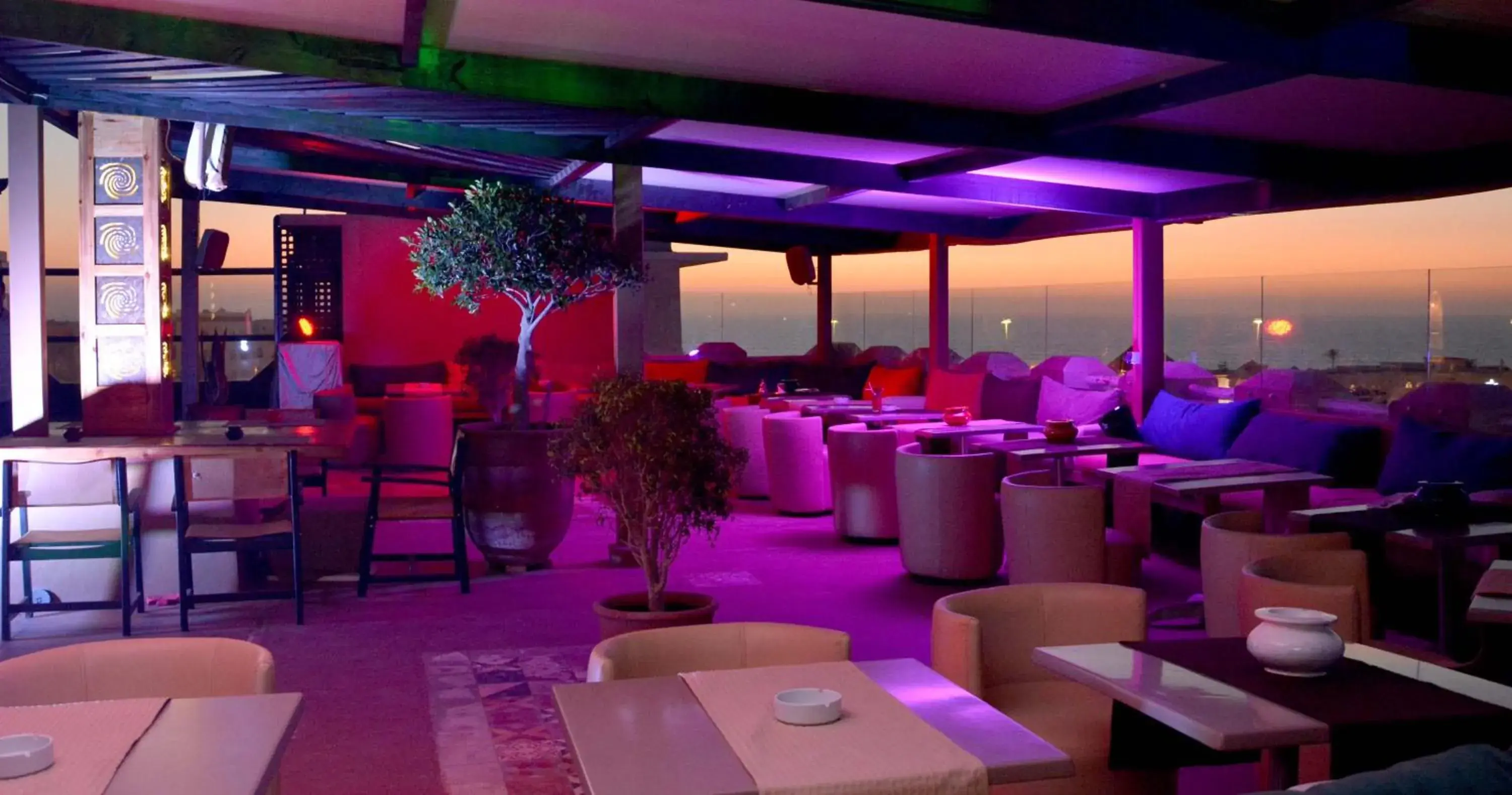 Restaurant/places to eat in Borjs Hotel Suites & Spa Restaurant/places to eat in Borjs Hotel Suites & Spa