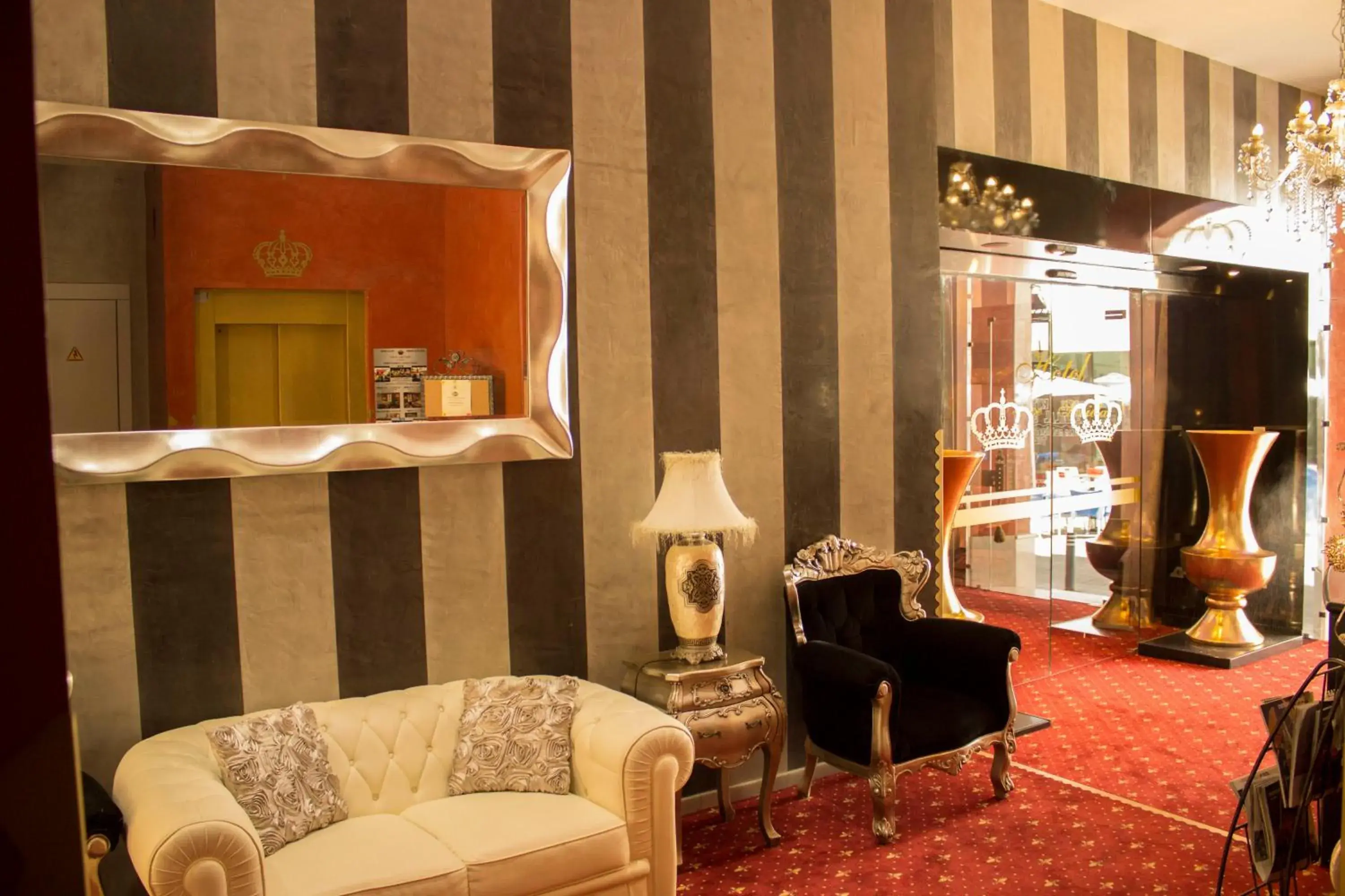 Area and facilities, Lobby/Reception in Hotel Palace Sevilla