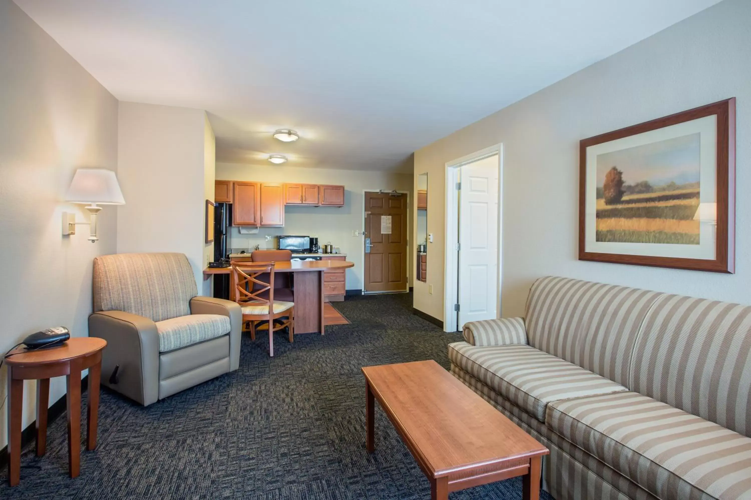 Photo of the whole room, Seating Area in Candlewood Suites Indianapolis Northwest, an IHG Hotel