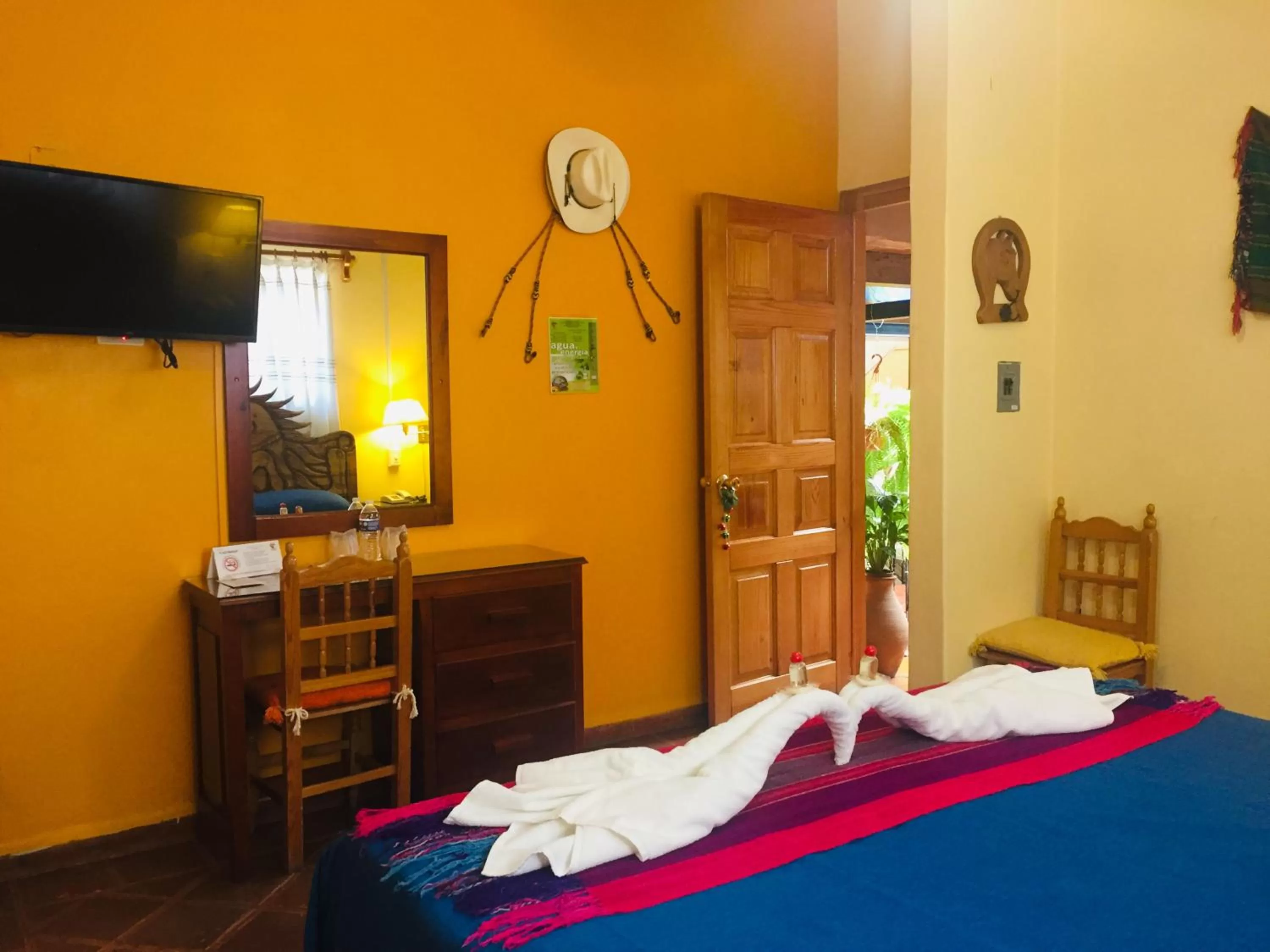 Bed in Hotel Cazomalli Oaxaca