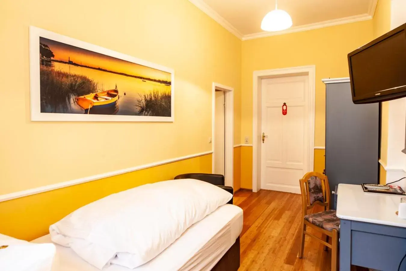 Photo of the whole room, Bed in Hotel Silesia Photo of the whole room, Bed in Hotel Silesia