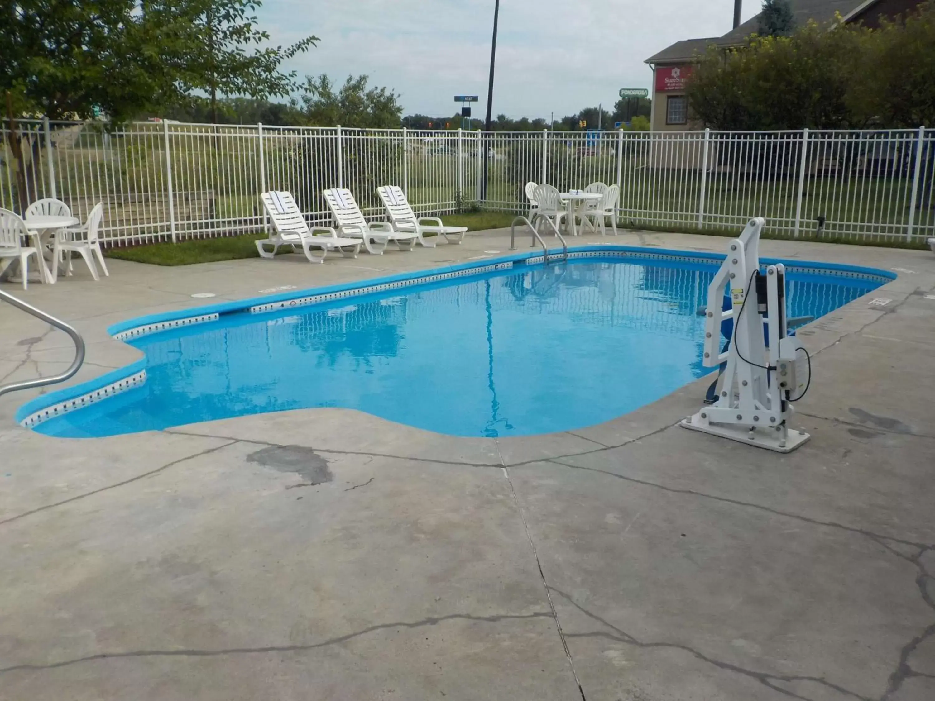 Pool view, Swimming Pool in SureStay Plus Hotel by Best Western Auburn
