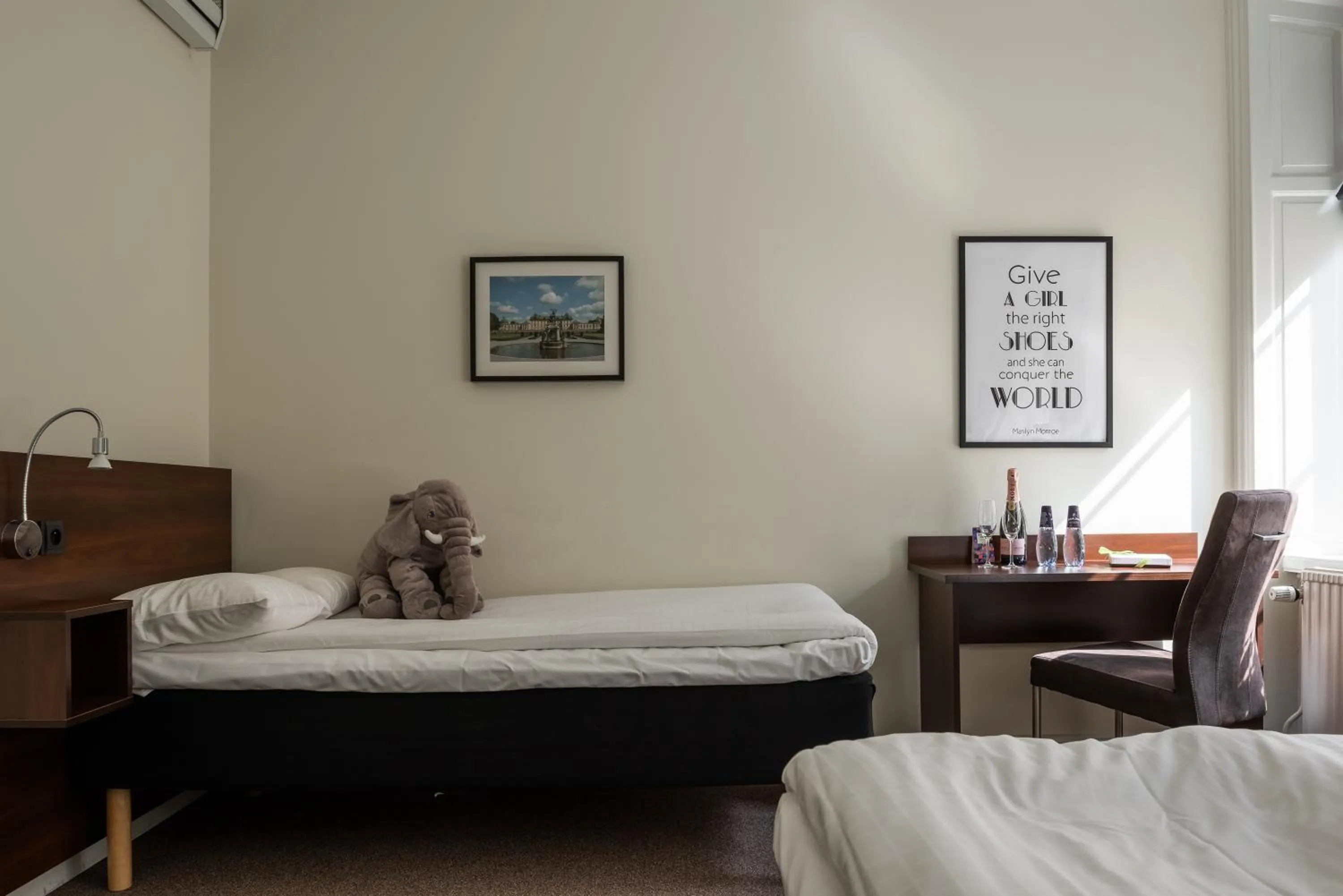 Bed in Castle House Inn