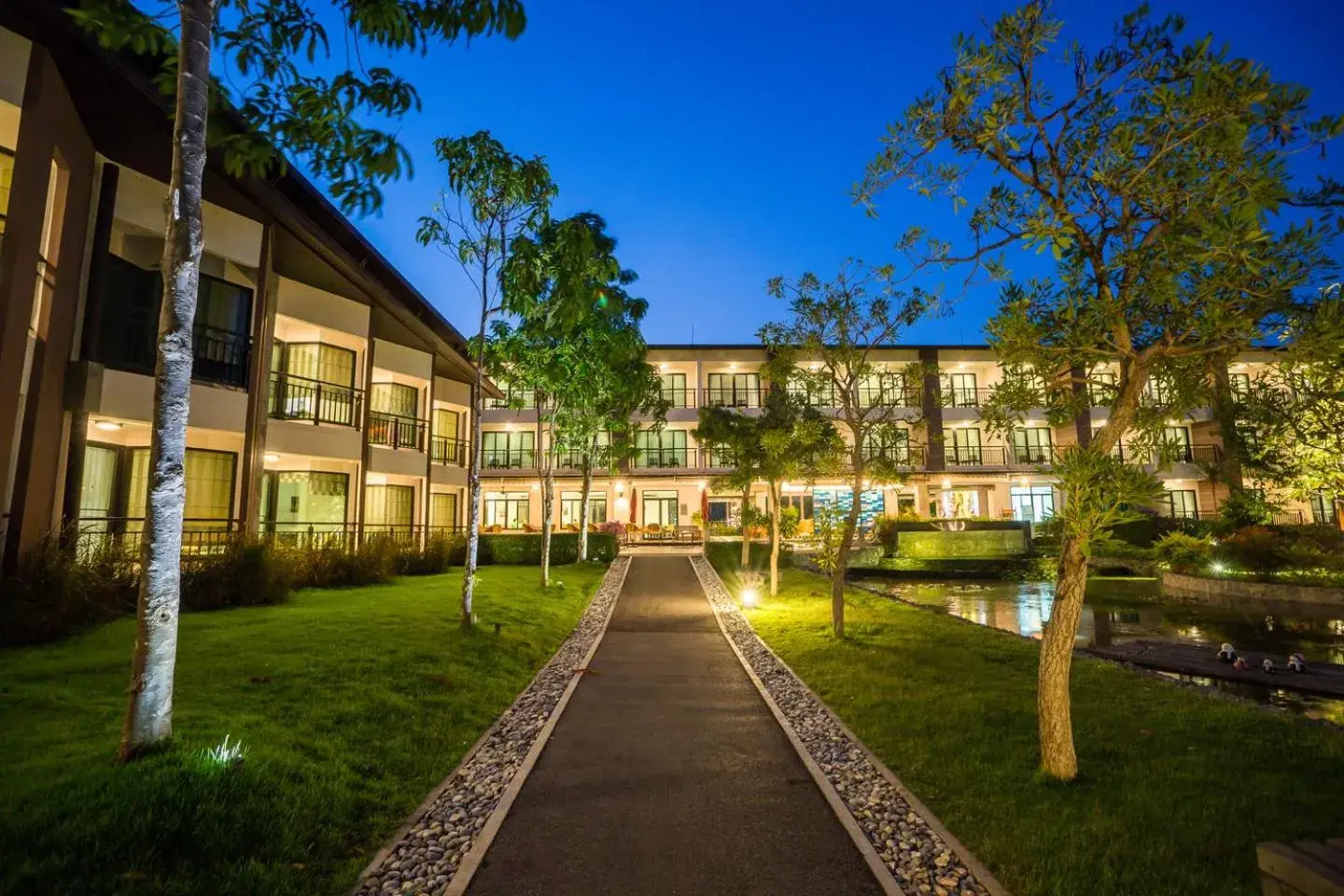 Garden, Property Building in i Tara Resort & Spa