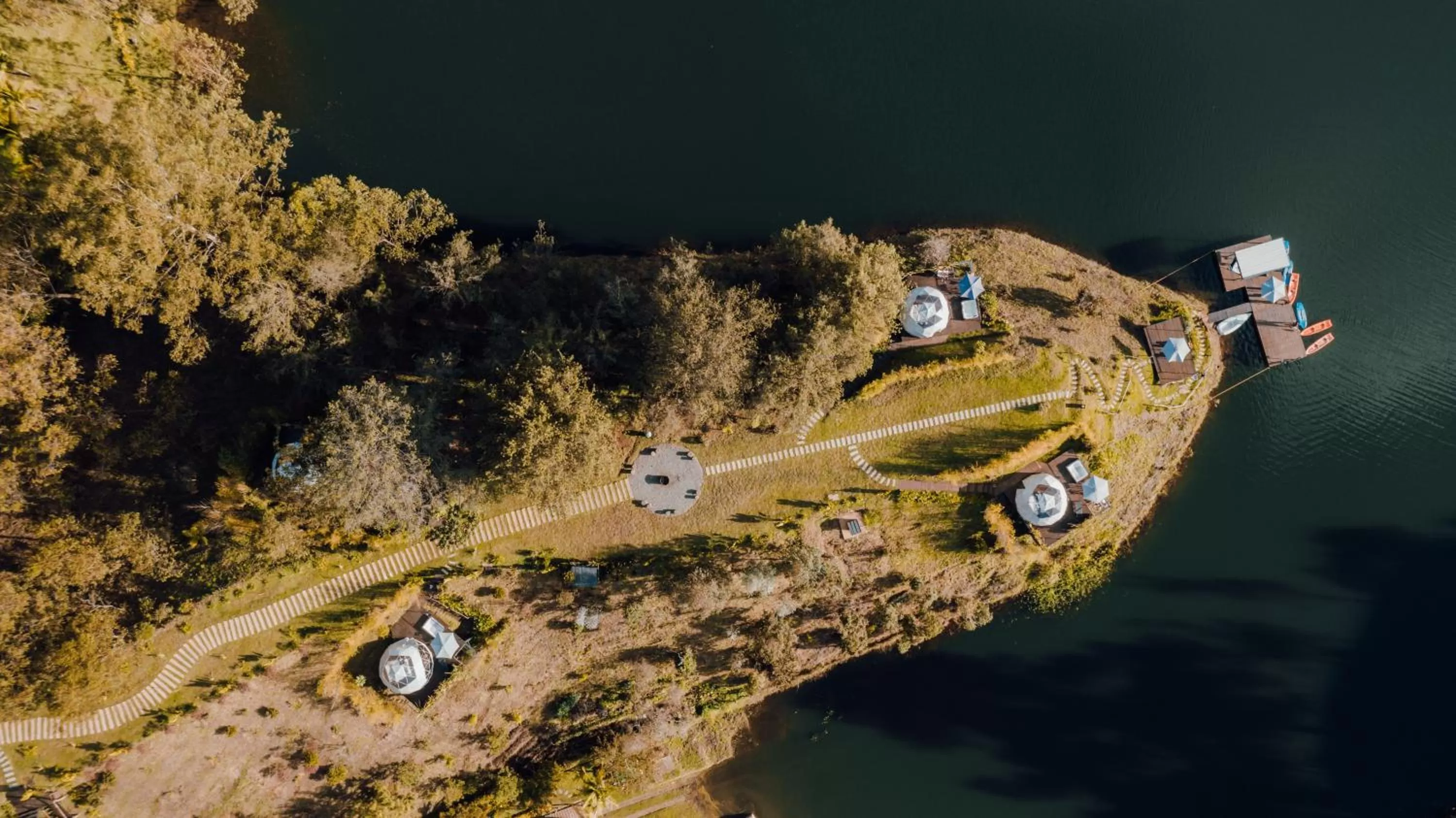 Property building in Domus Glamping Guatapé