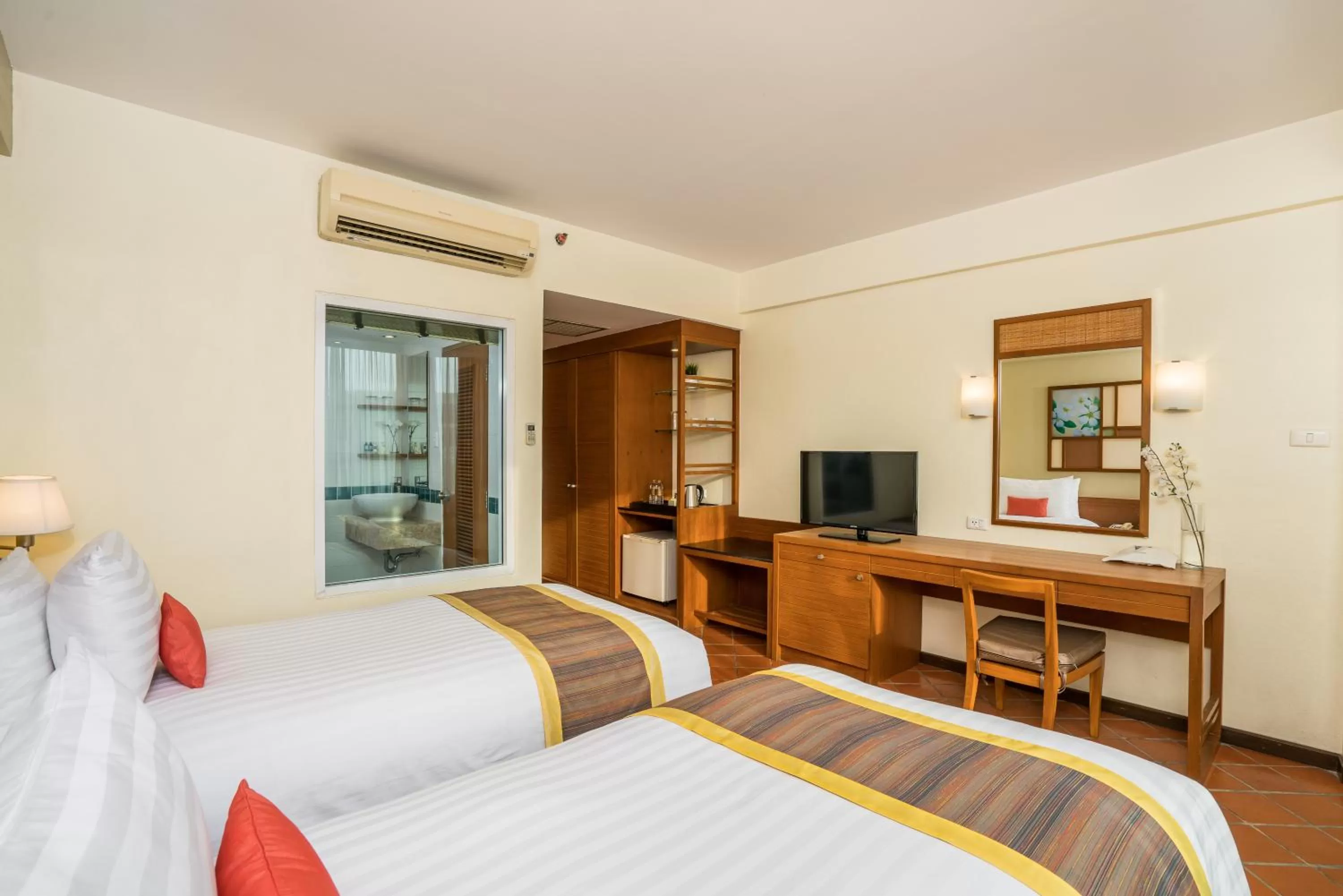 Bed in Cosy Beach Hotel - SHA Extra Plus