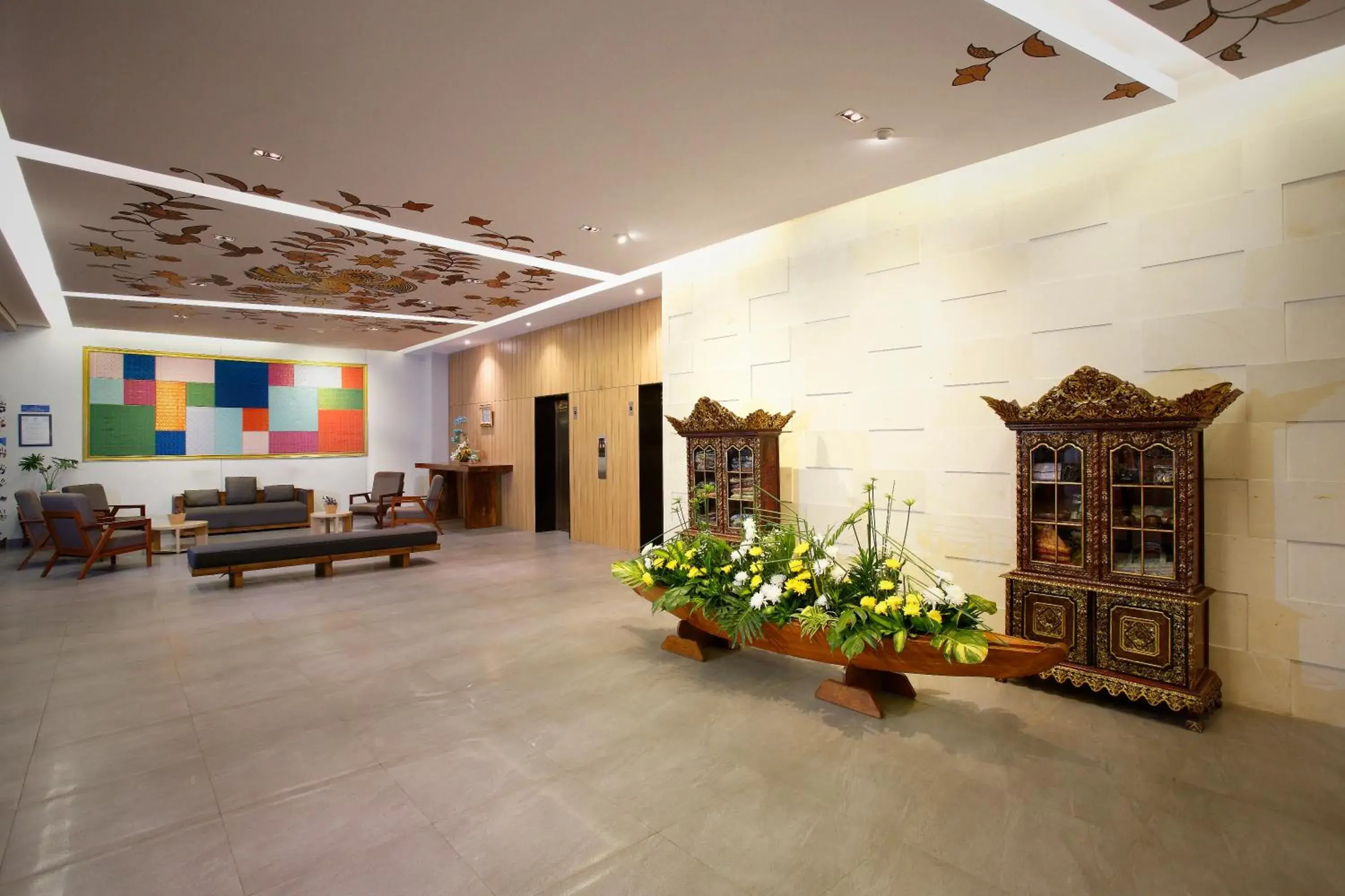 Lobby or reception in Batiqa Hotel Palembang