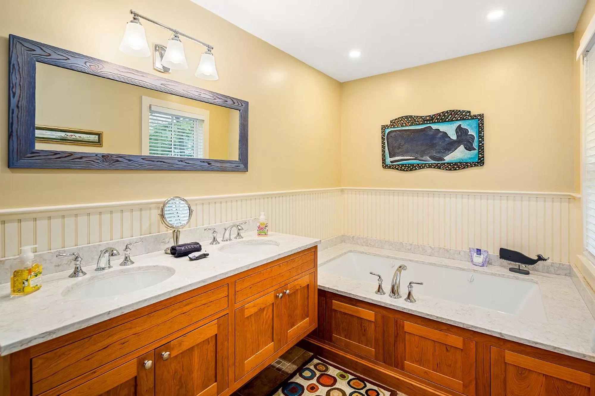 Bathroom in Abigail's Inn