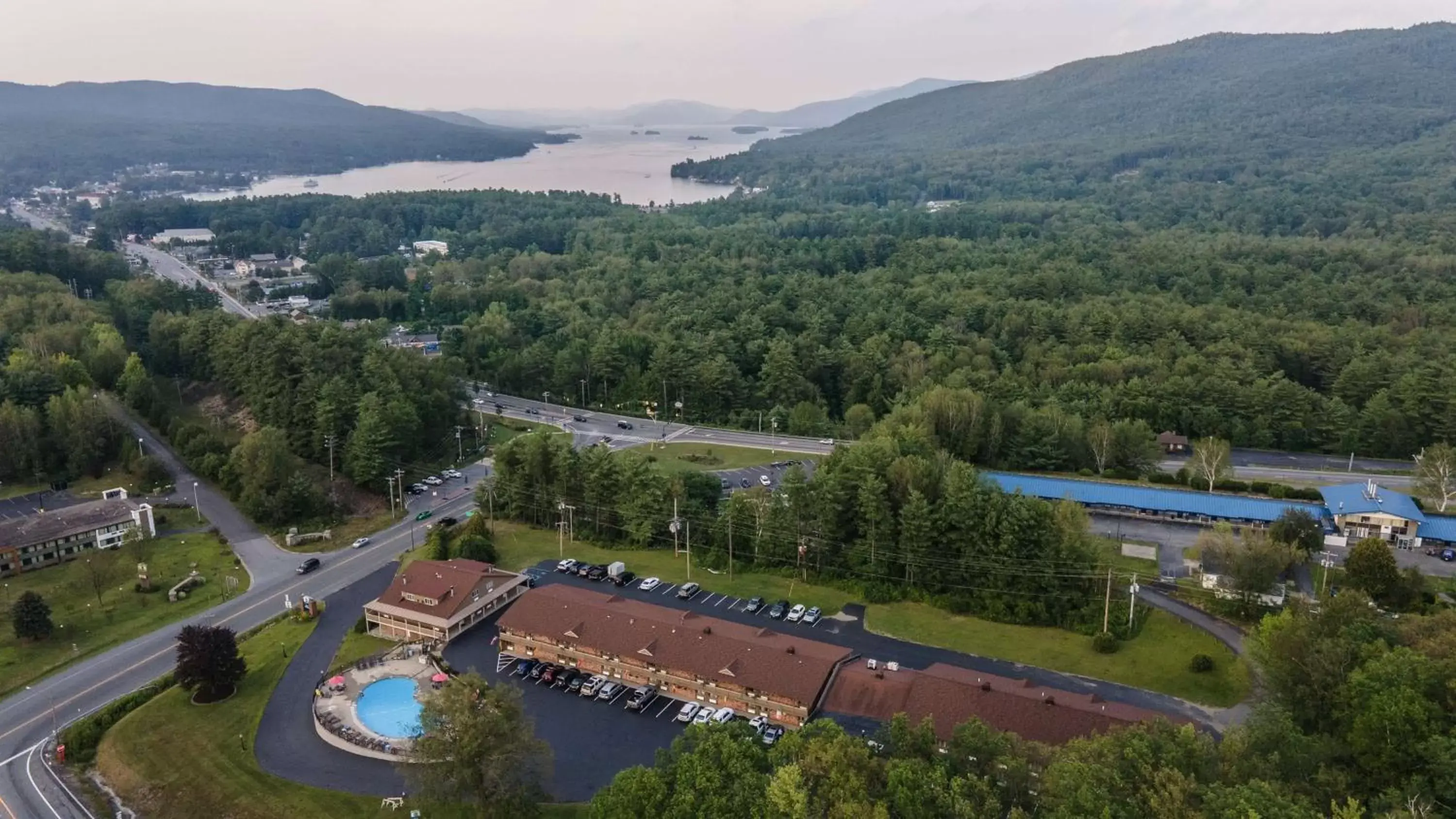 Property building, Bird's-eye View in Best Western of Lake George