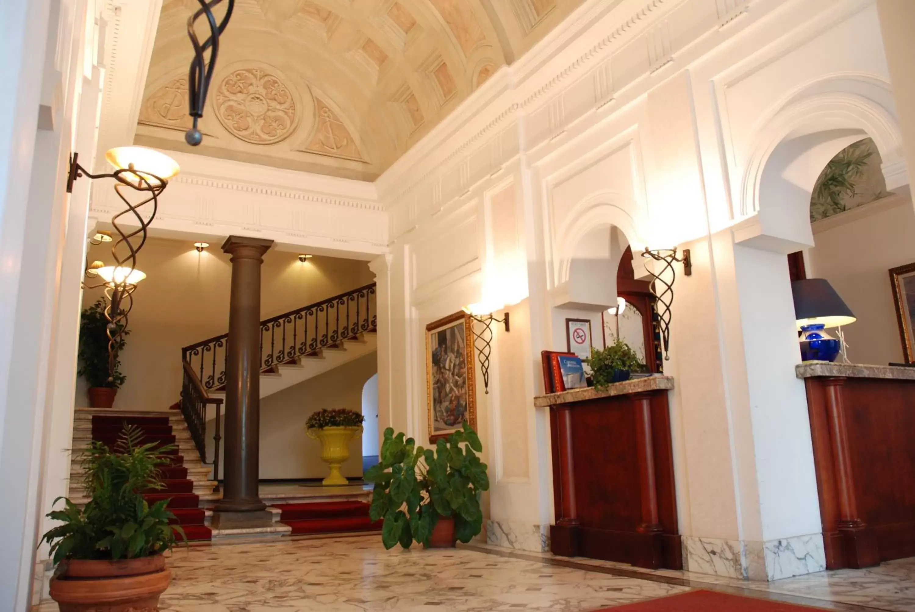 Lobby or reception, Lobby/Reception in Hotel De La Ville