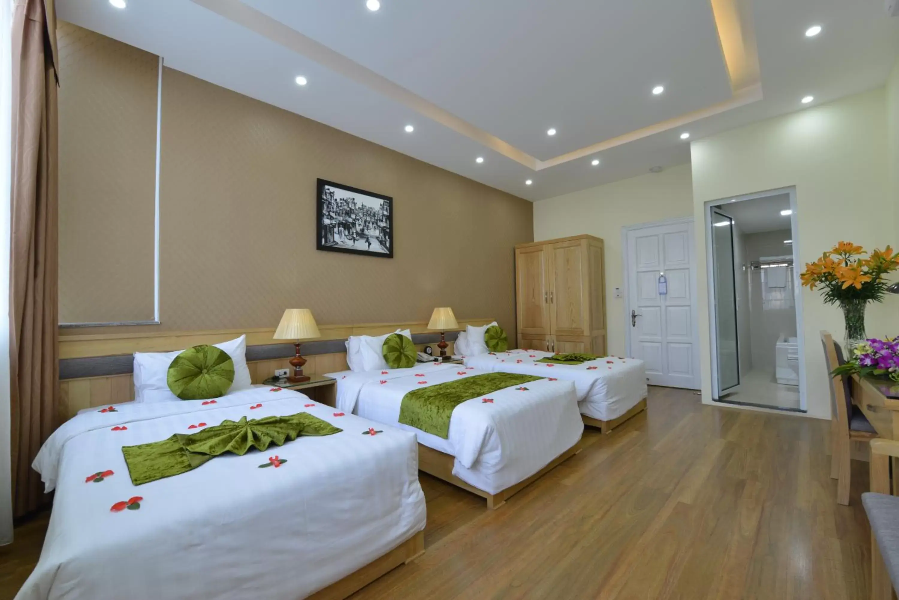 Photo of the whole room, Room Photo in Blue Hanoi Inn Hotel