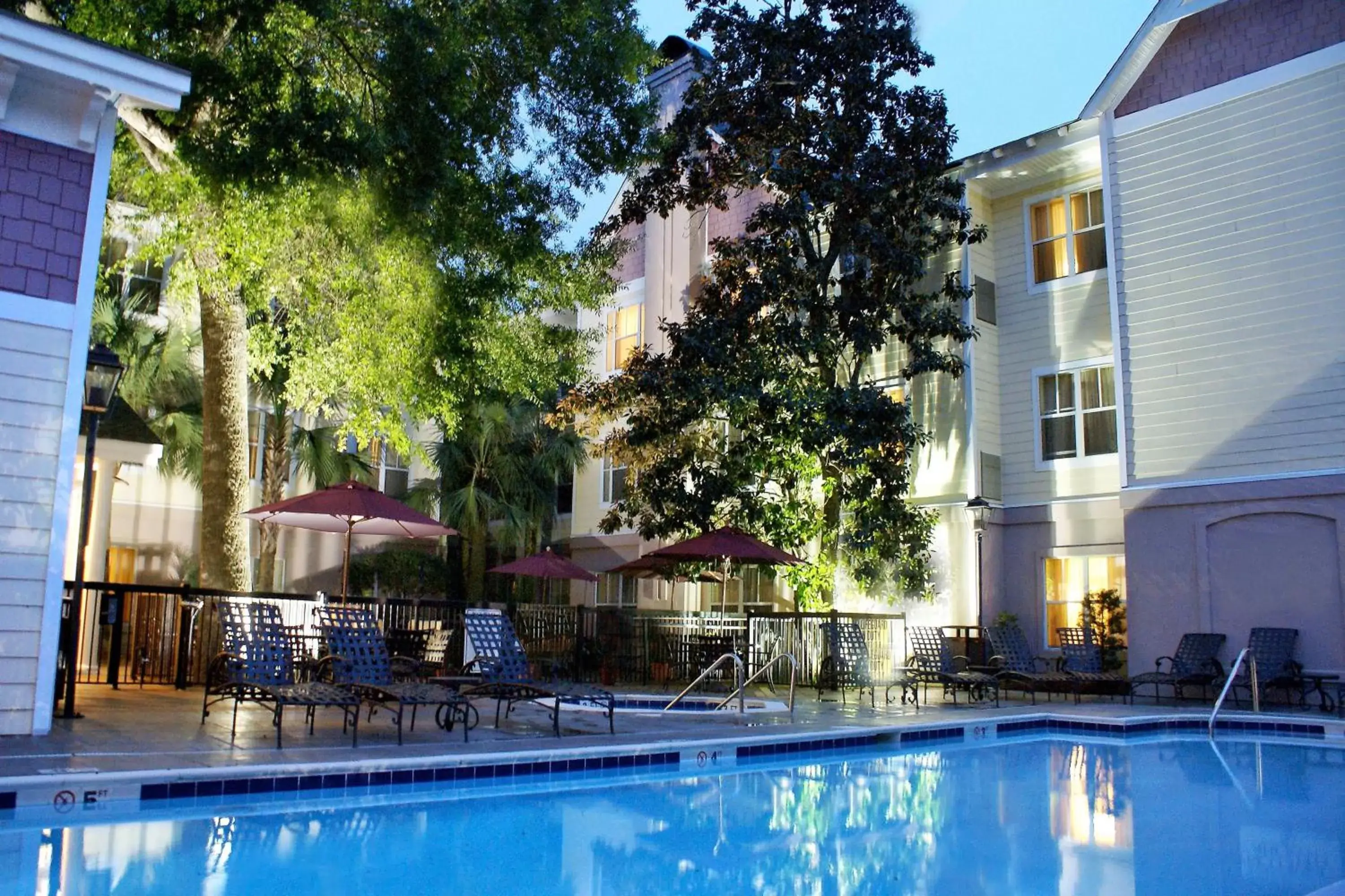 Swimming pool, Property Building in Residence Inn By Marriott Charleston Mt. Pleasant