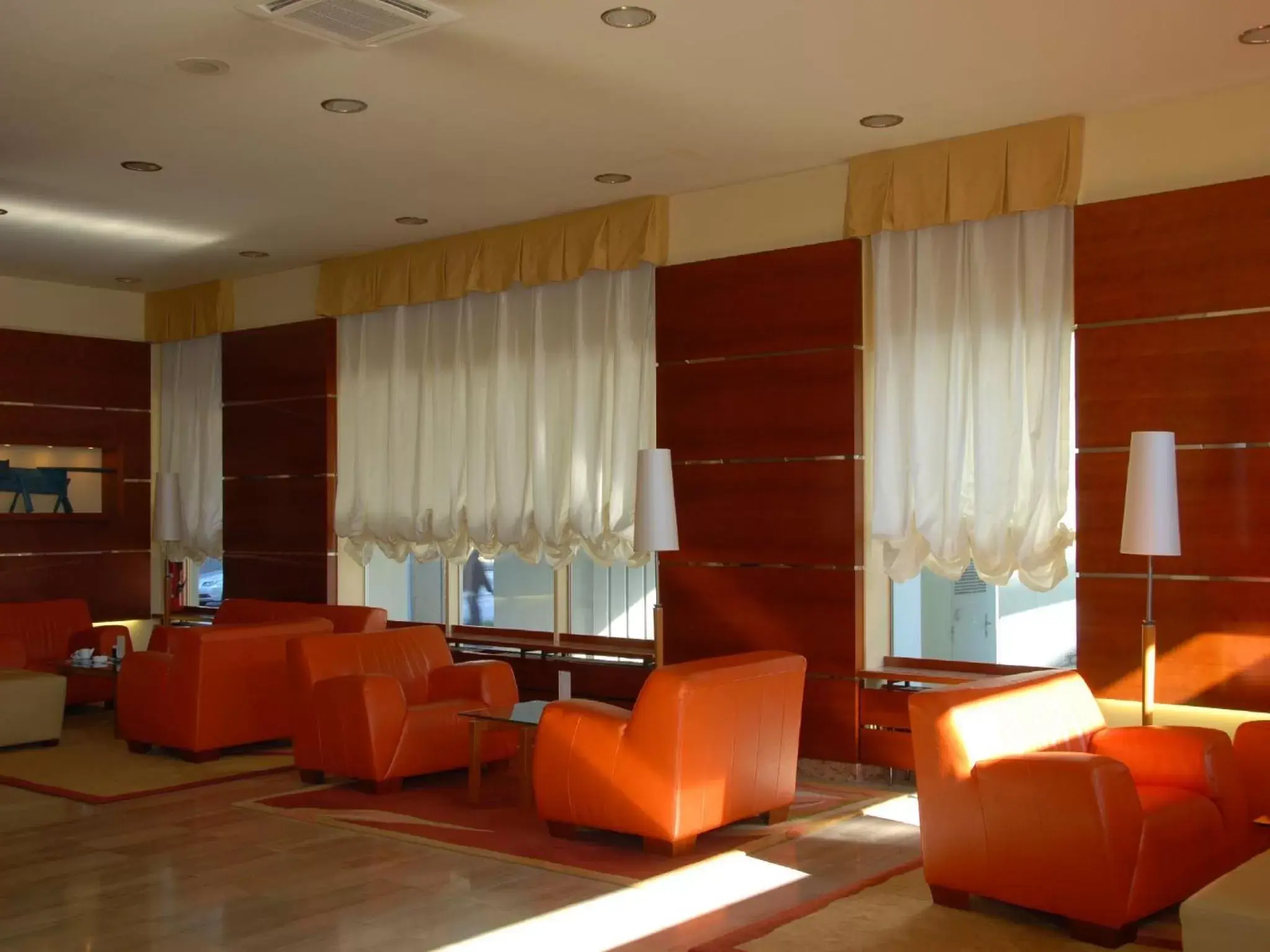 Lounge or bar in Hotel Laguna Zagreb