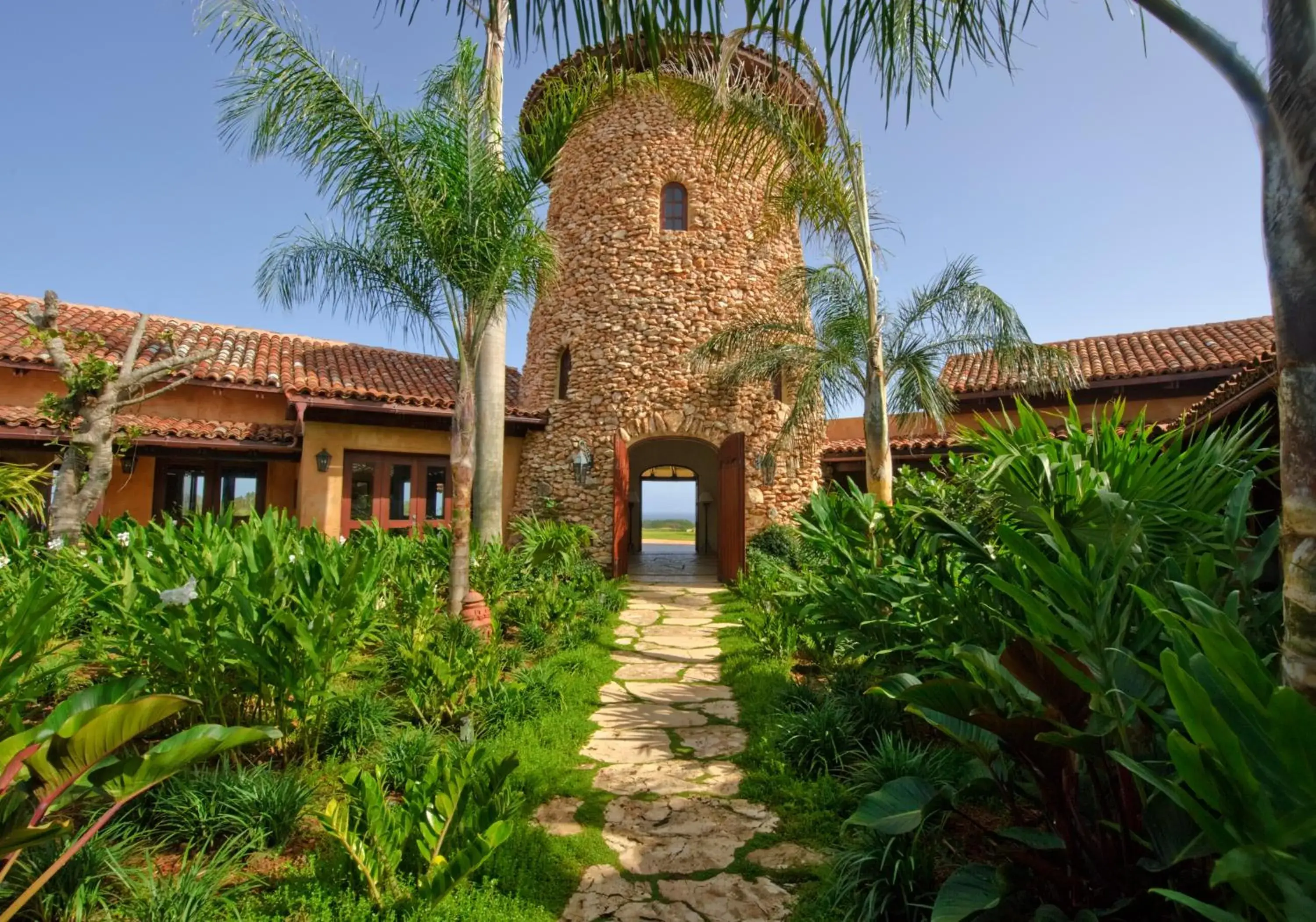 Facade/entrance in Royal Isabela Facade/entrance in Royal Isabela